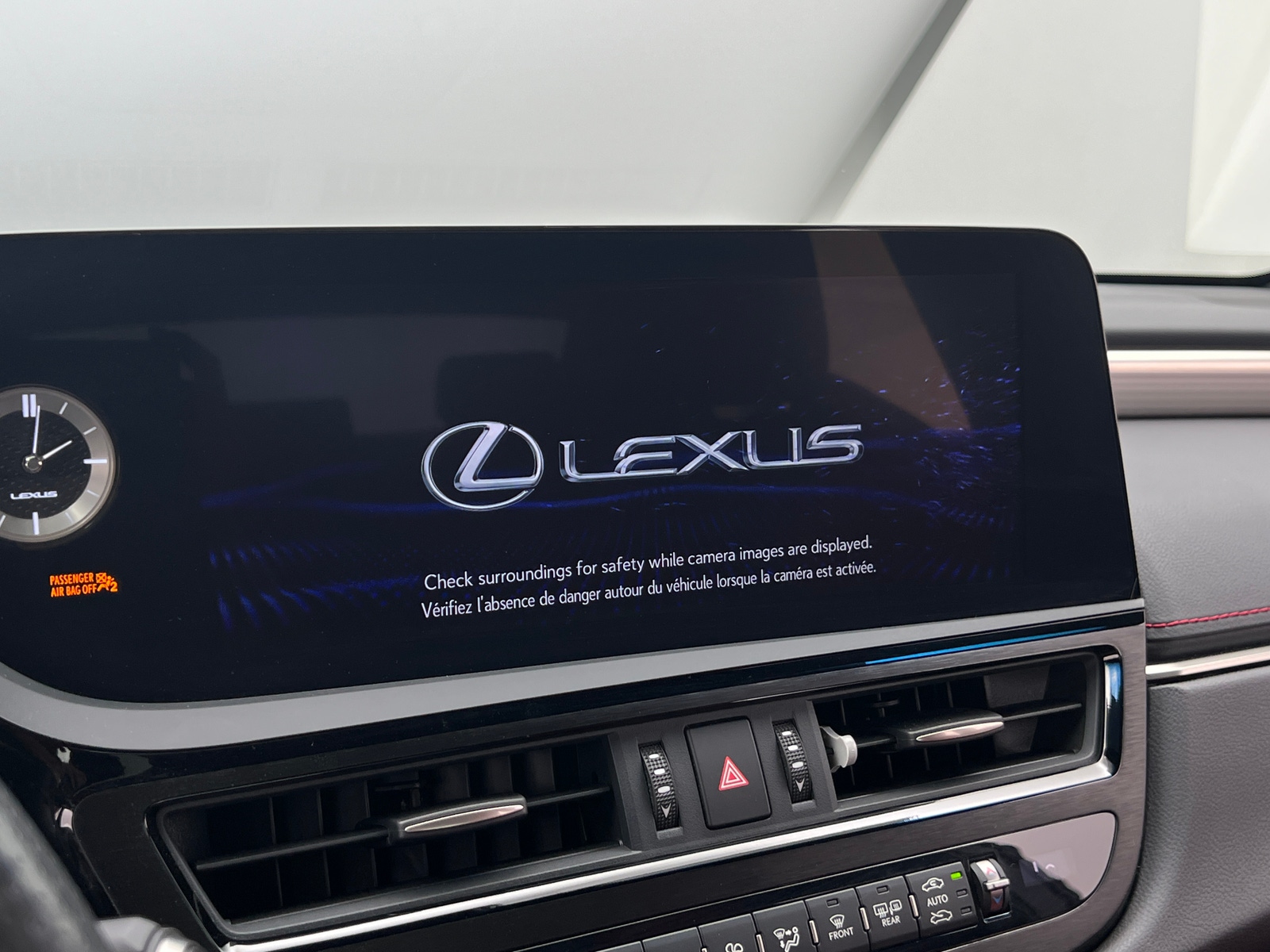 Thumbnail: 2022 Lexus ES - 3