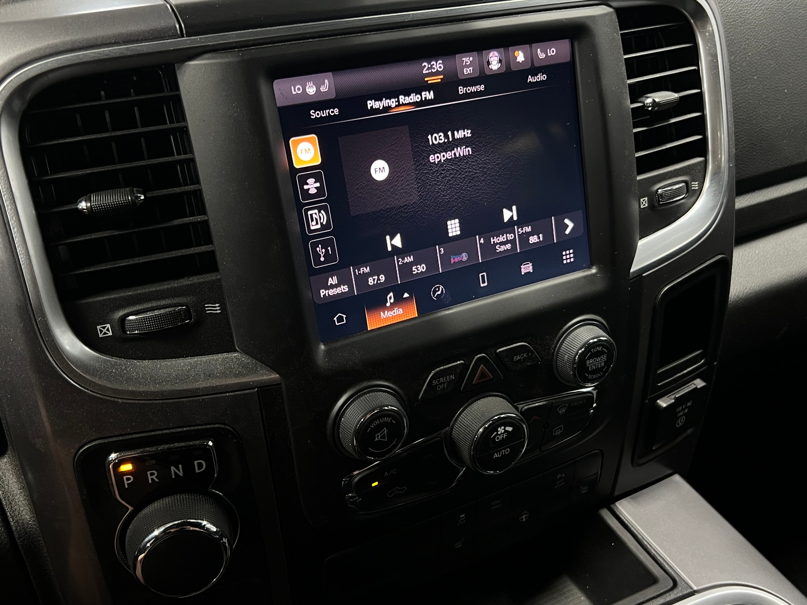 Thumbnail: 2022 RAM 1500 Classic - 4