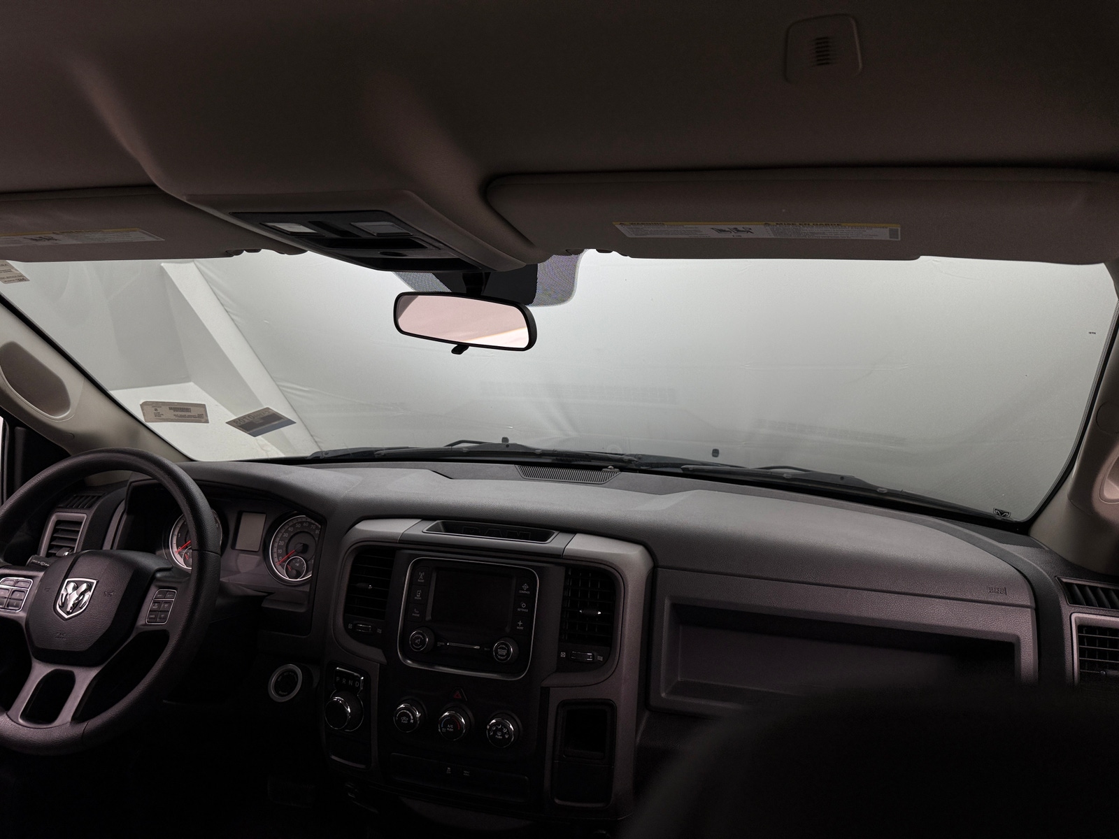 Thumbnail: 2019 RAM 1500 Classic - 3