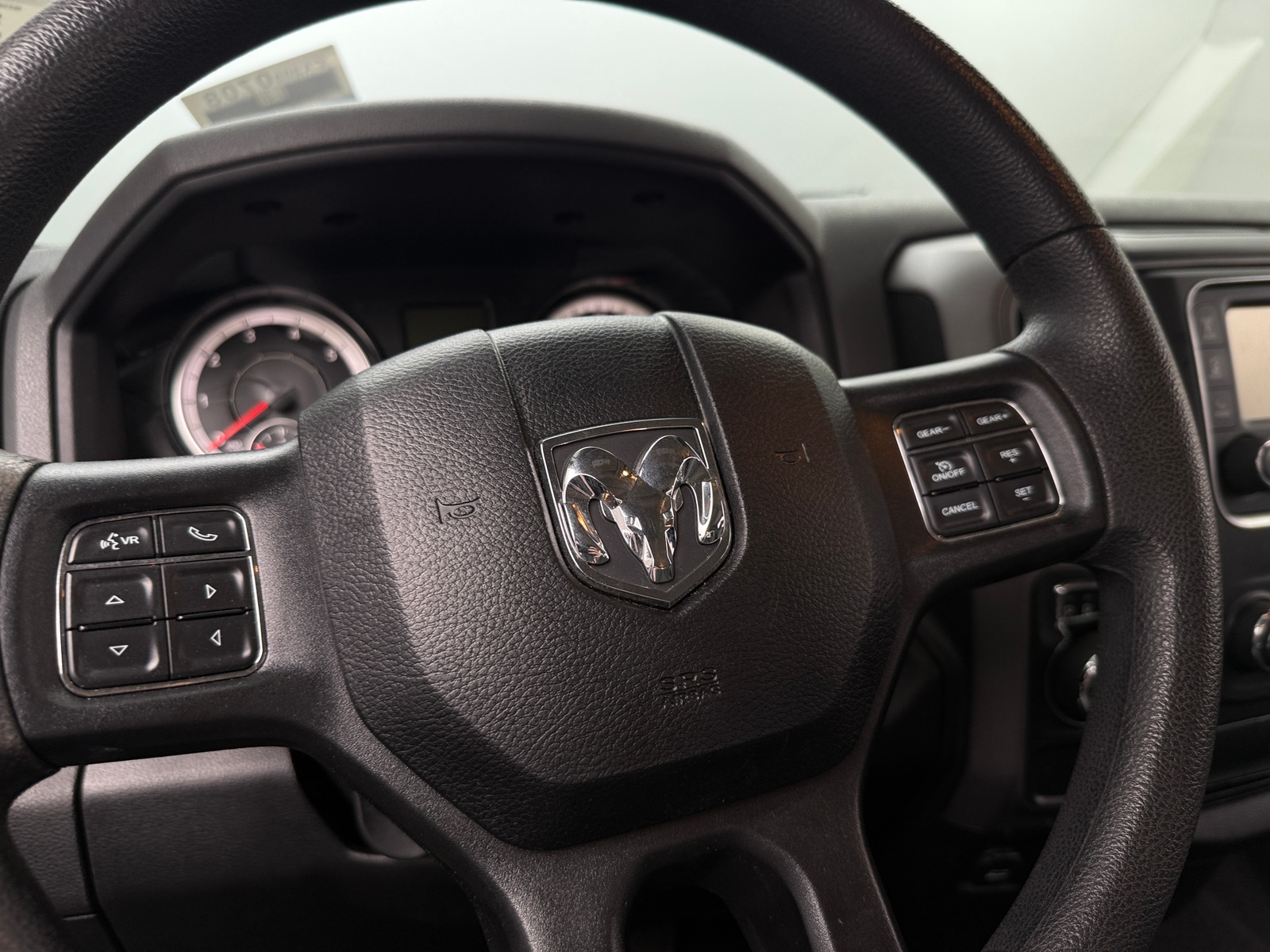 Thumbnail: 2019 RAM 1500 Classic - 5