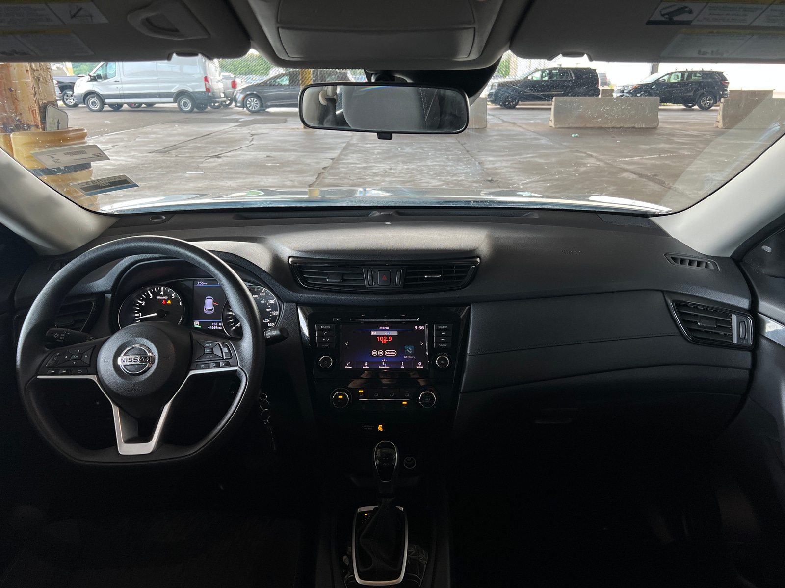 Thumbnail: 2019 Nissan Rogue - 3