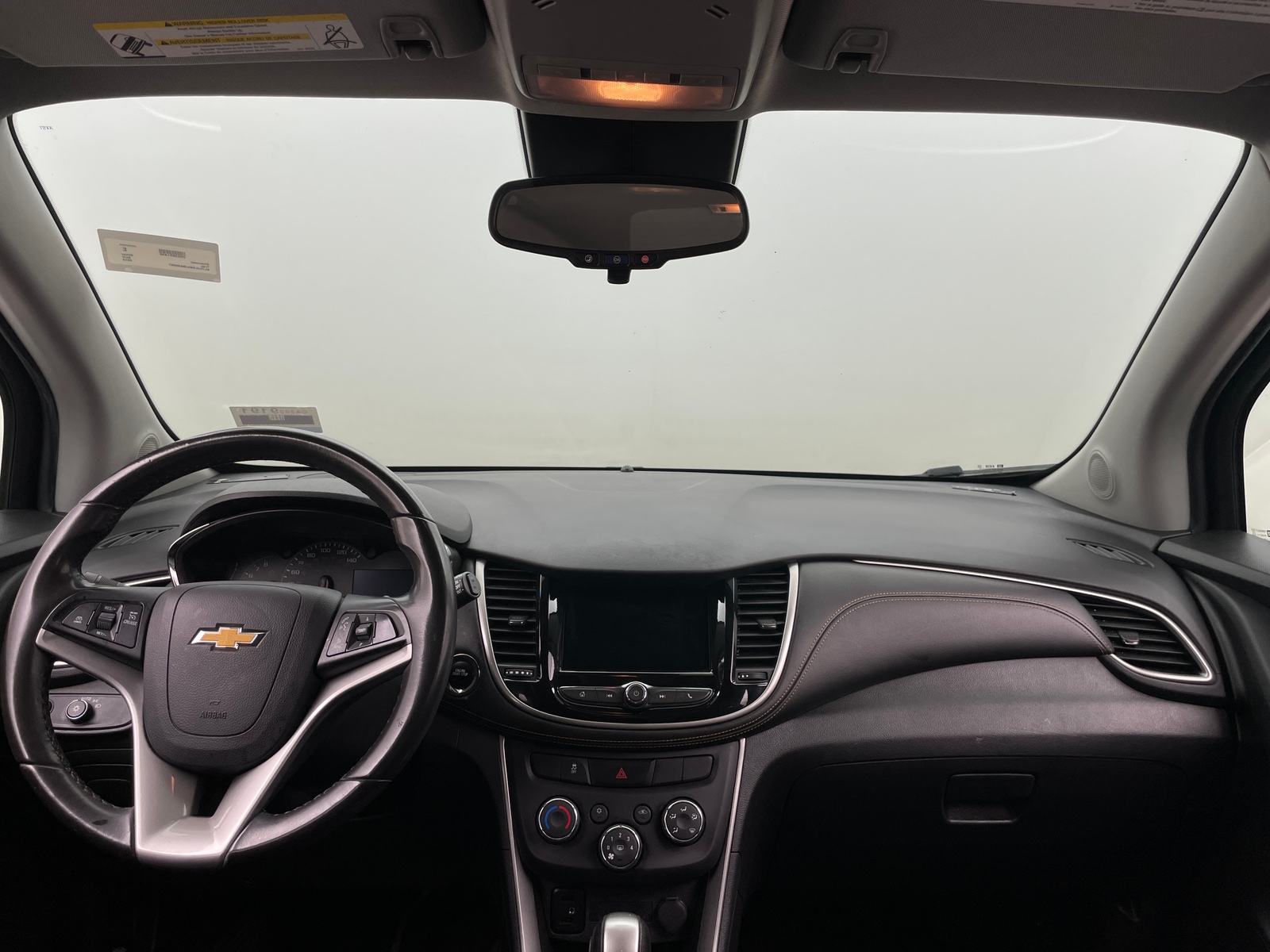 Thumbnail: 2018 Chevrolet Trax - 3