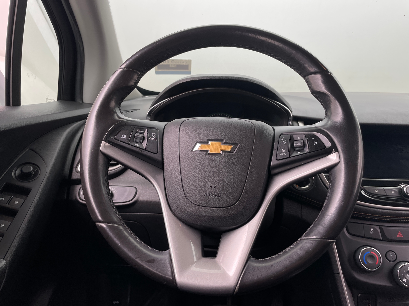 Thumbnail: 2018 Chevrolet Trax - 5