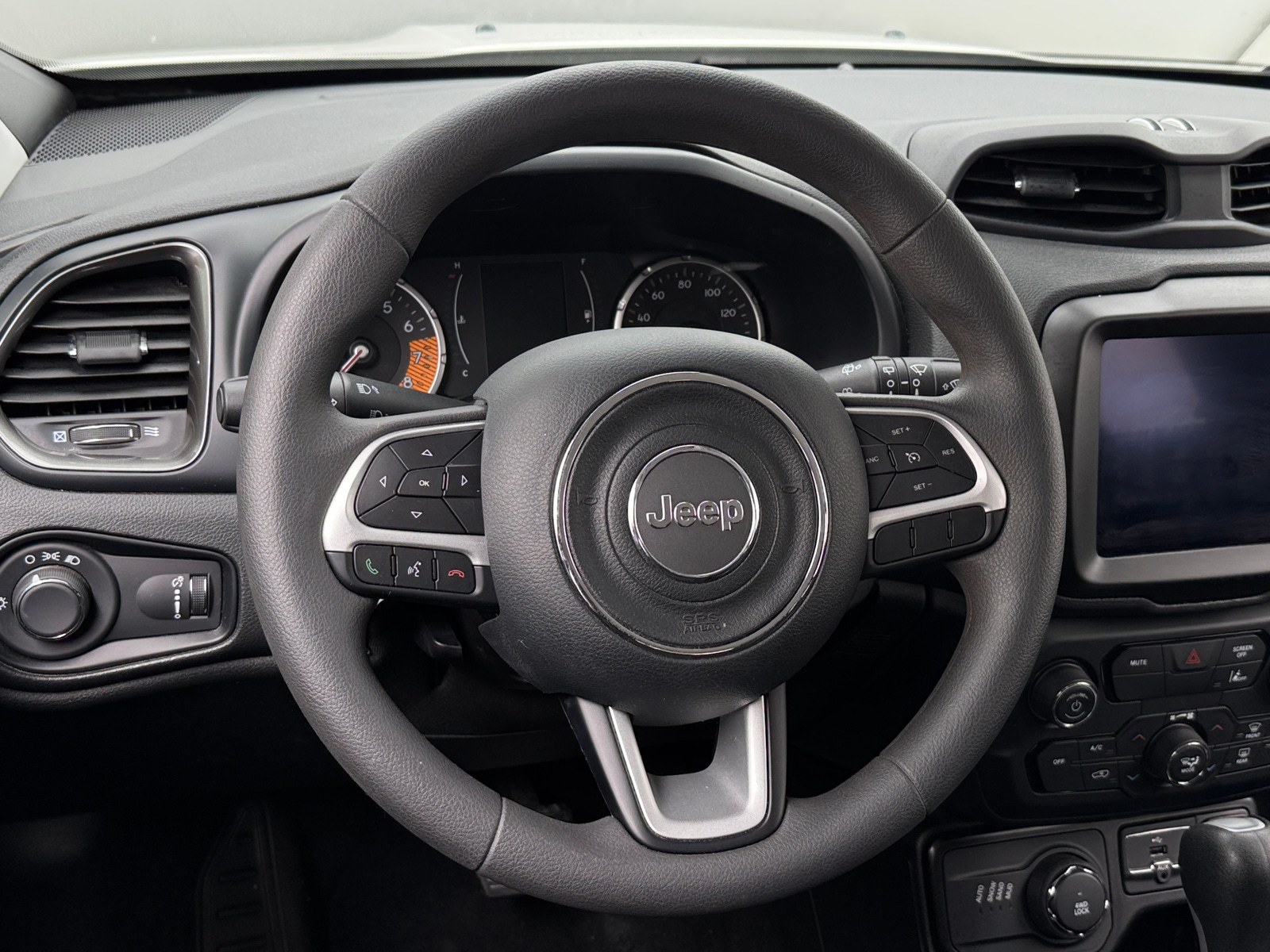 Thumbnail: 2023 Jeep Renegade - 5
