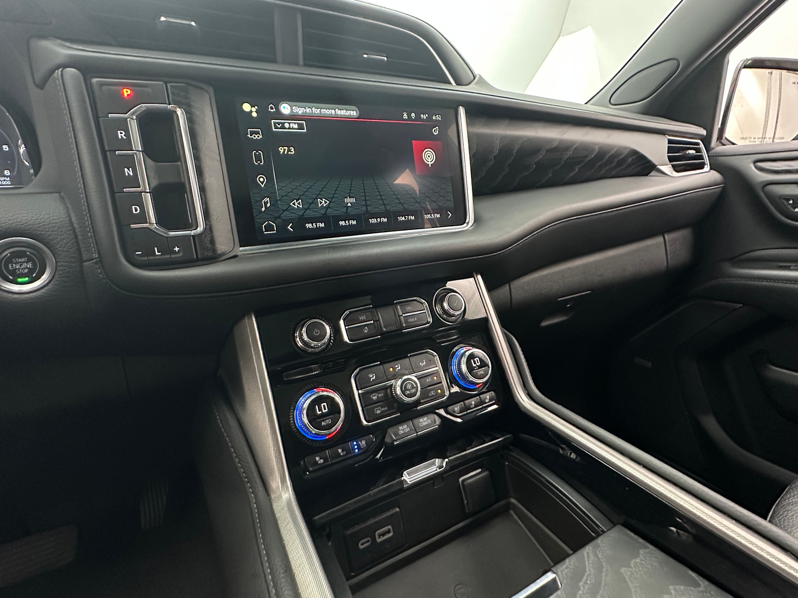 Thumbnail: 2023 GMC Yukon - 3