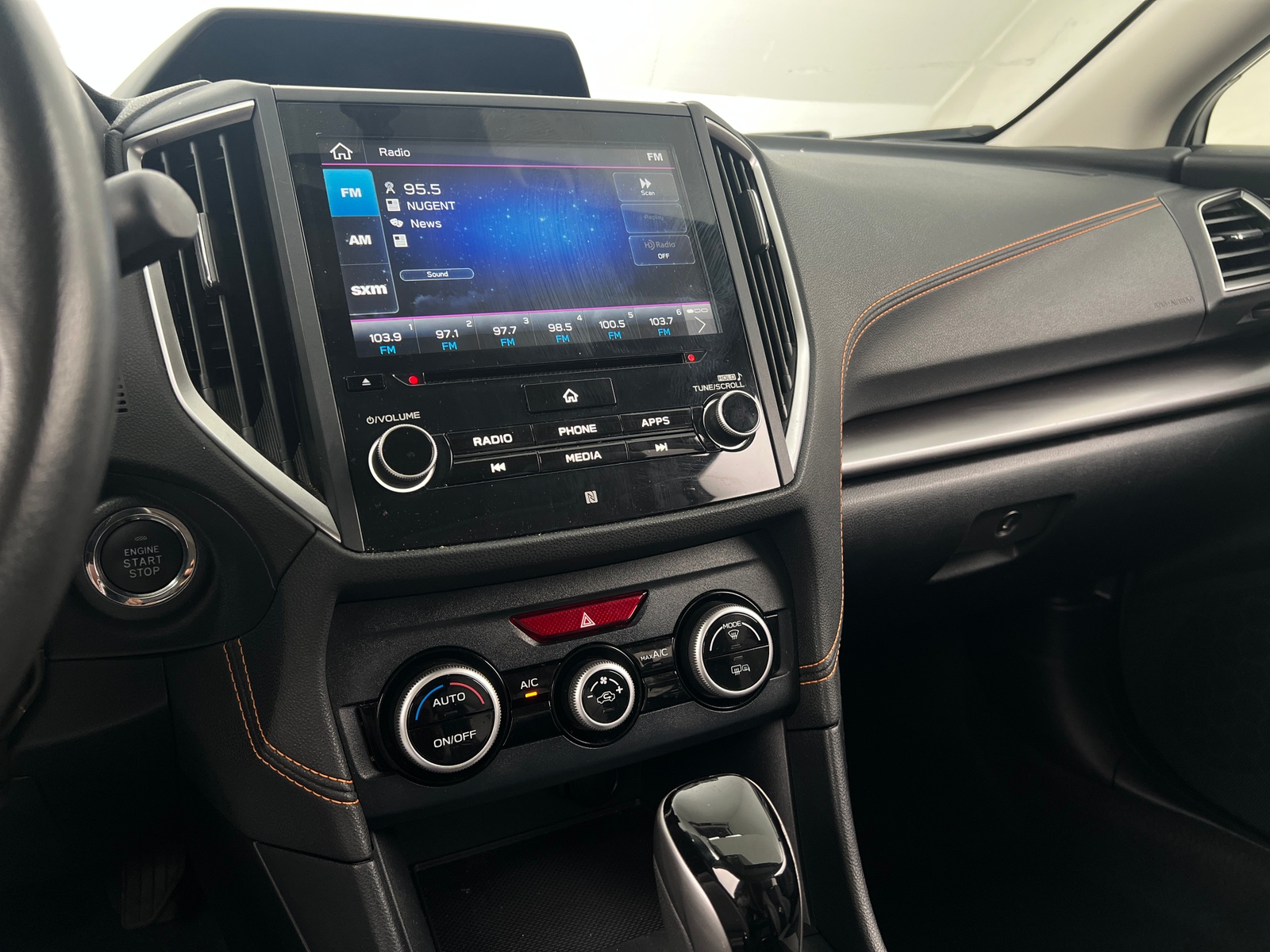 Thumbnail: 2019 Subaru Crosstrek - 3