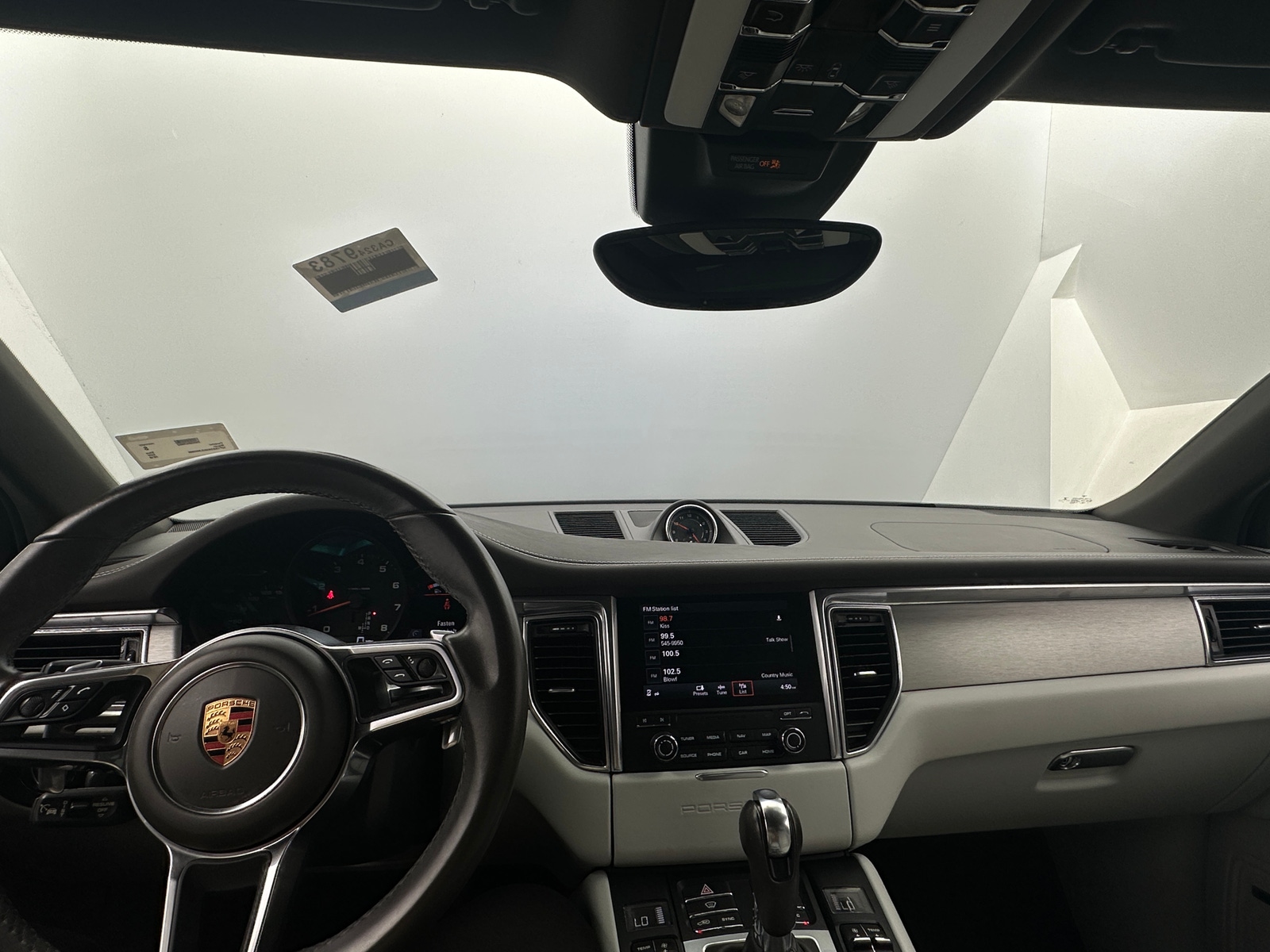 Thumbnail: 2018 Porsche Macan - 2