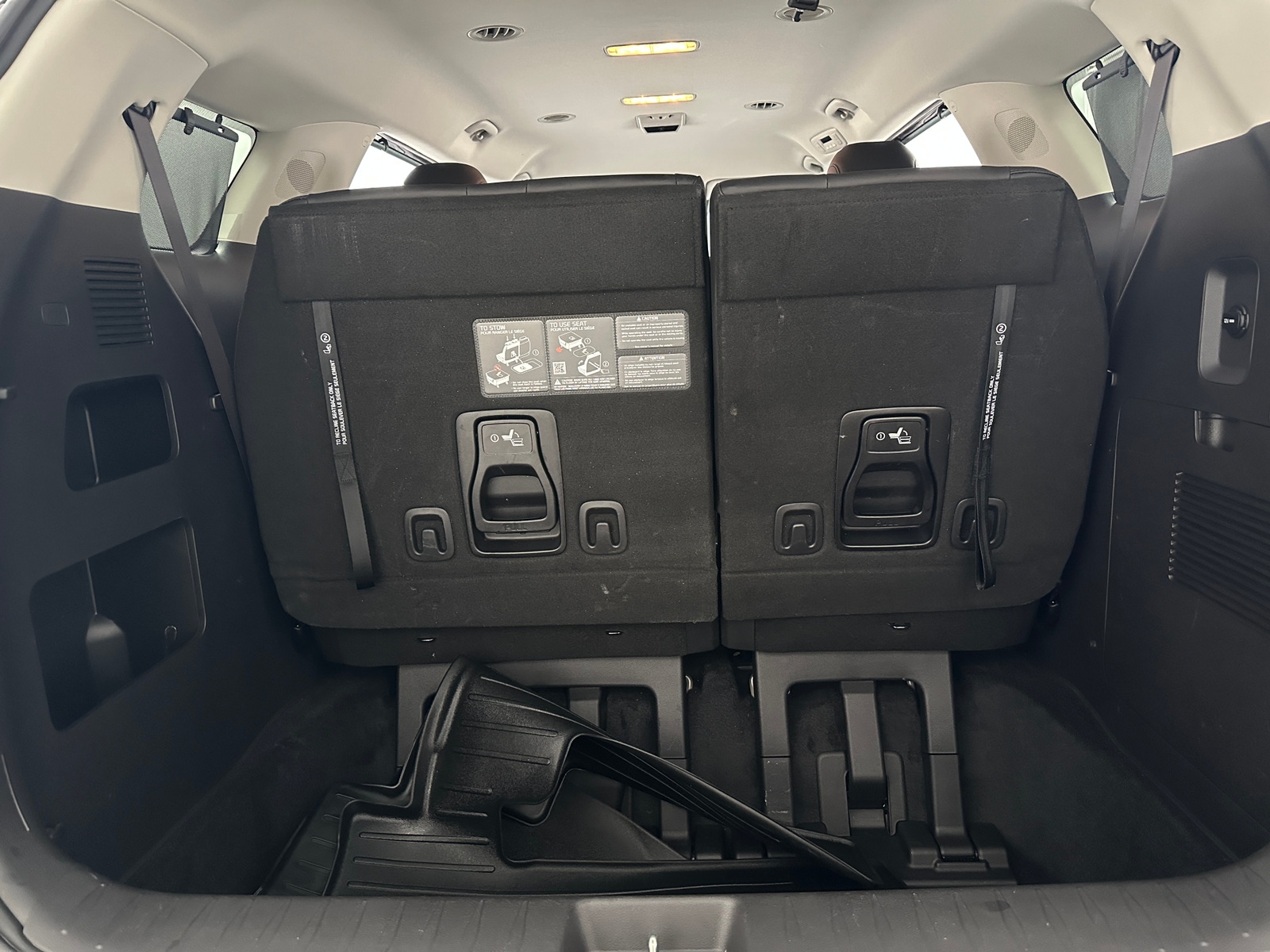 Thumbnail: 2024 Kia Carnival - 6