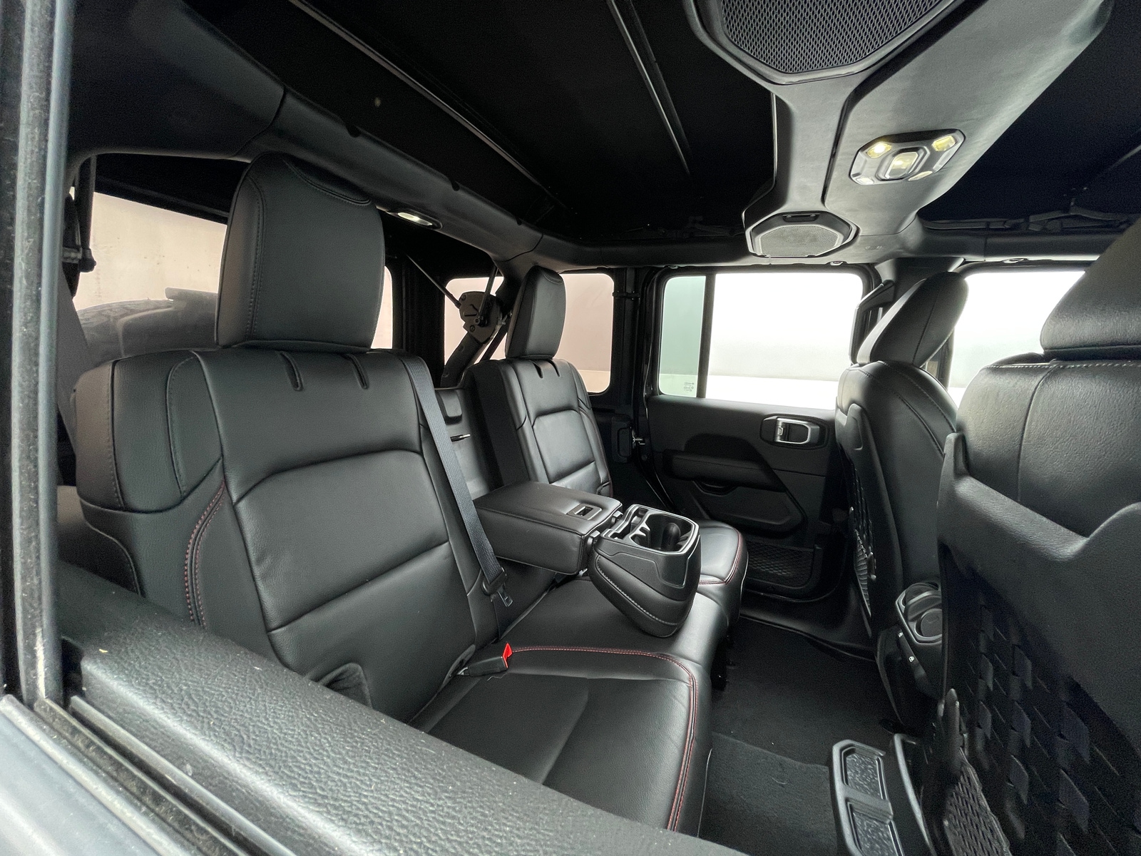 Thumbnail: 2022 Jeep Wrangler - 6