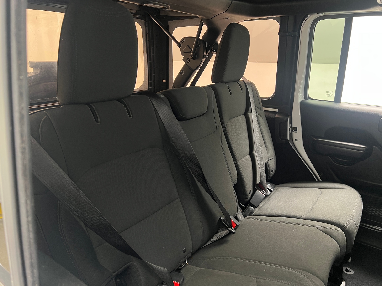 Thumbnail: 2018 Jeep Wrangler - 6