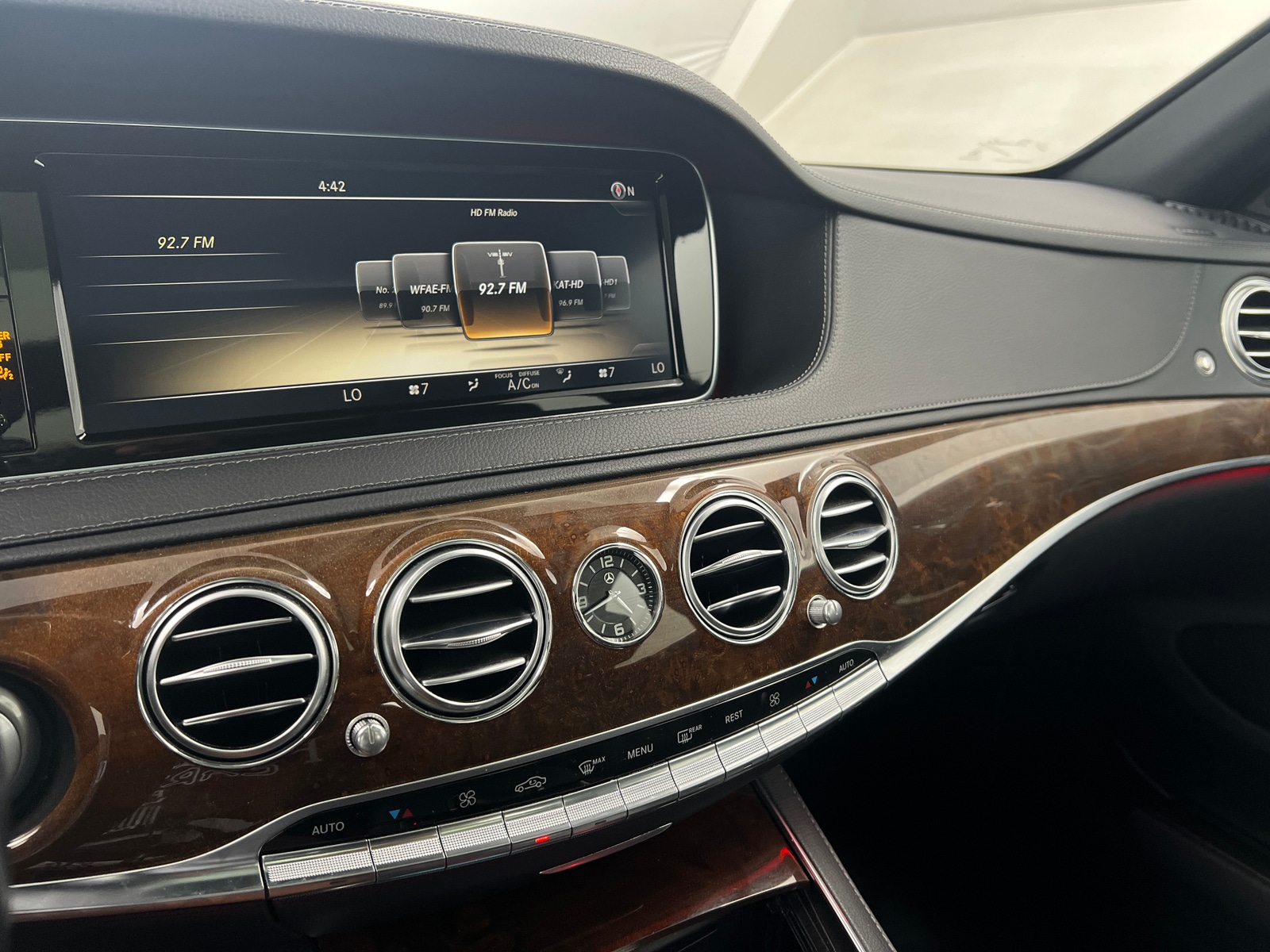 Thumbnail: 2014 Mercedes-Benz S-Class - 3