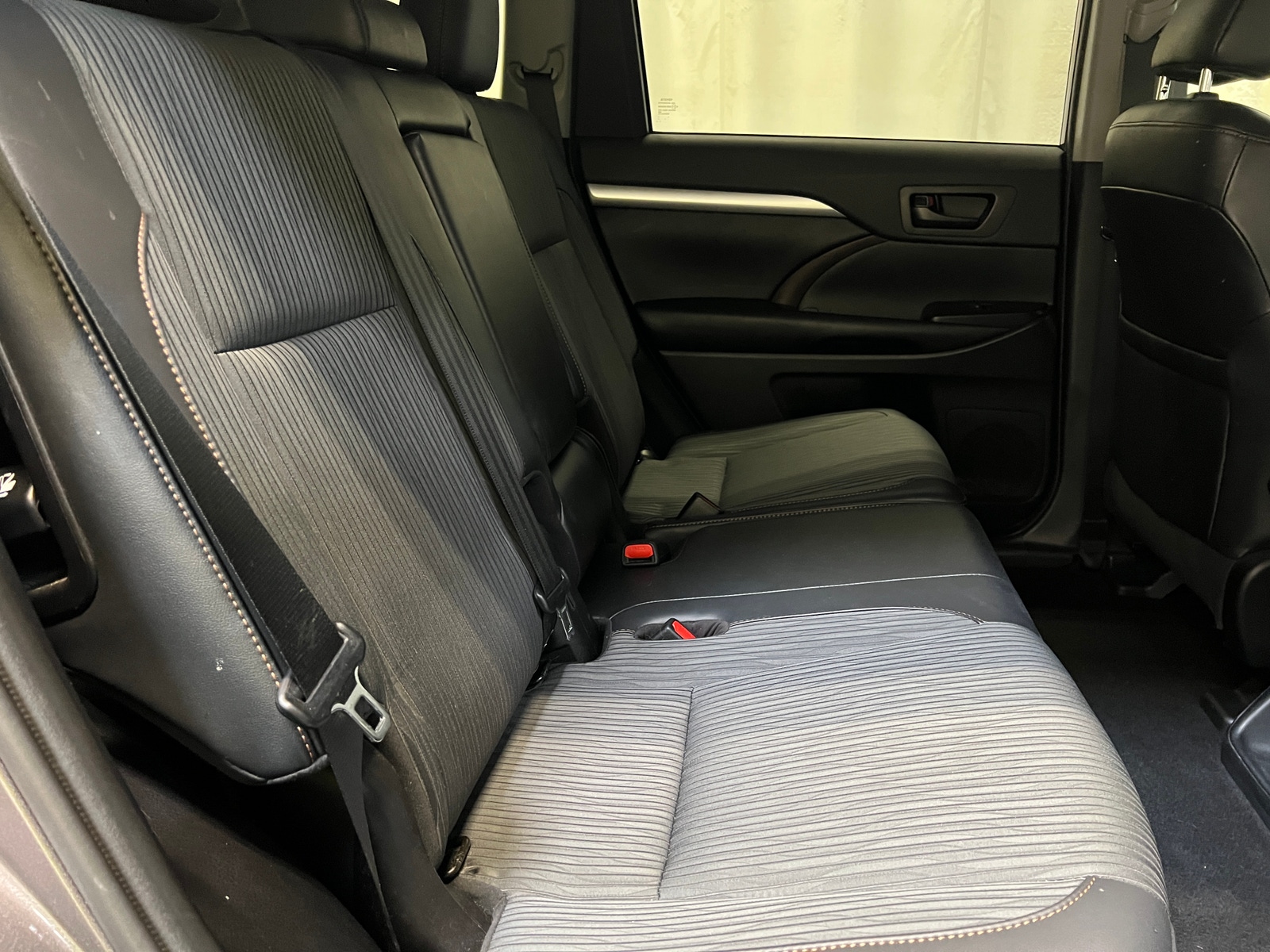 Thumbnail: 2019 Toyota Highlander - 6
