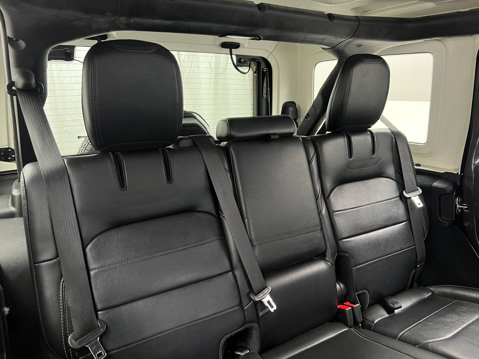Thumbnail: 2022 Jeep Wrangler - 5