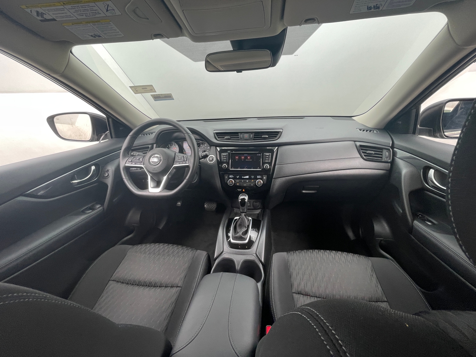 Thumbnail: 2019 Nissan Rogue - 3