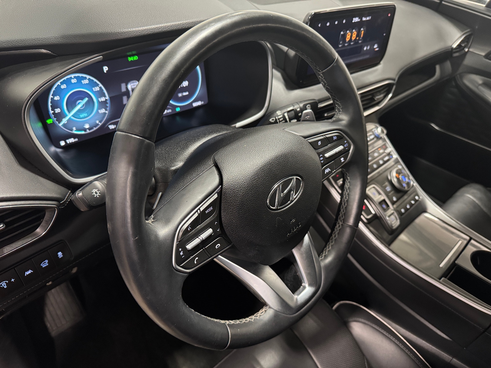 Thumbnail: 2022 Hyundai Santa Fe - 3