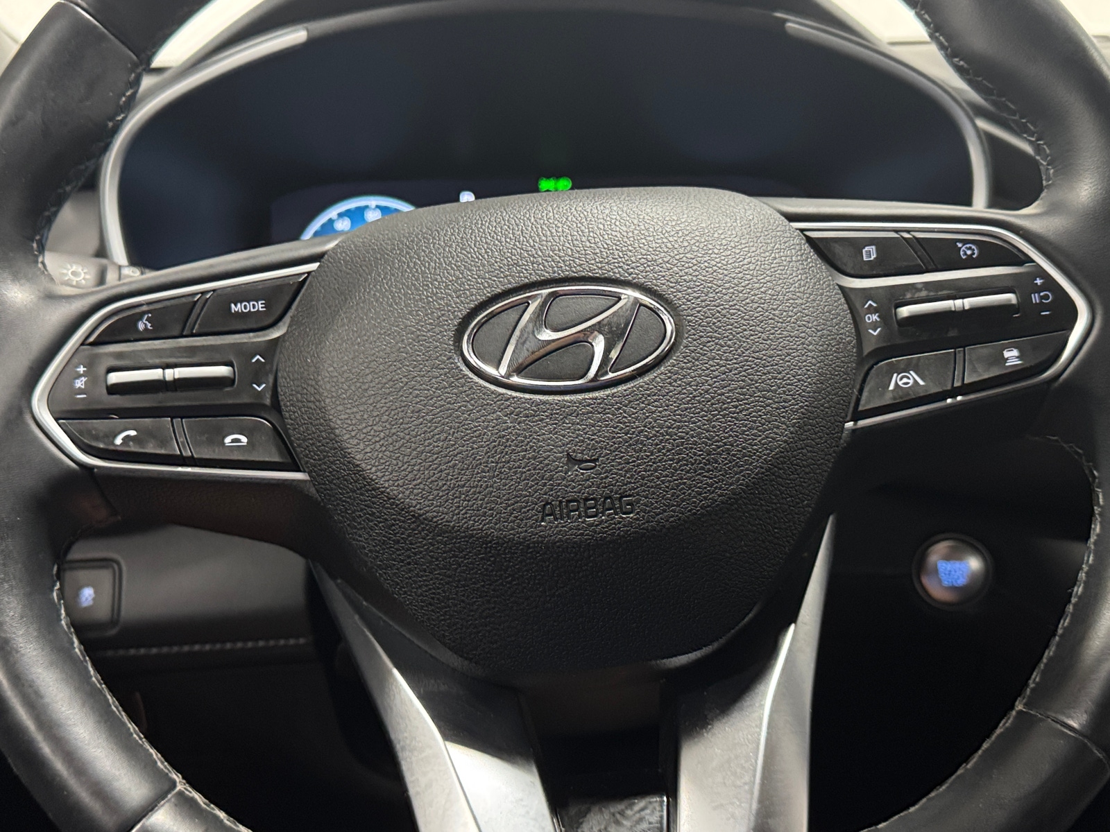 Thumbnail: 2022 Hyundai Santa Fe - 5