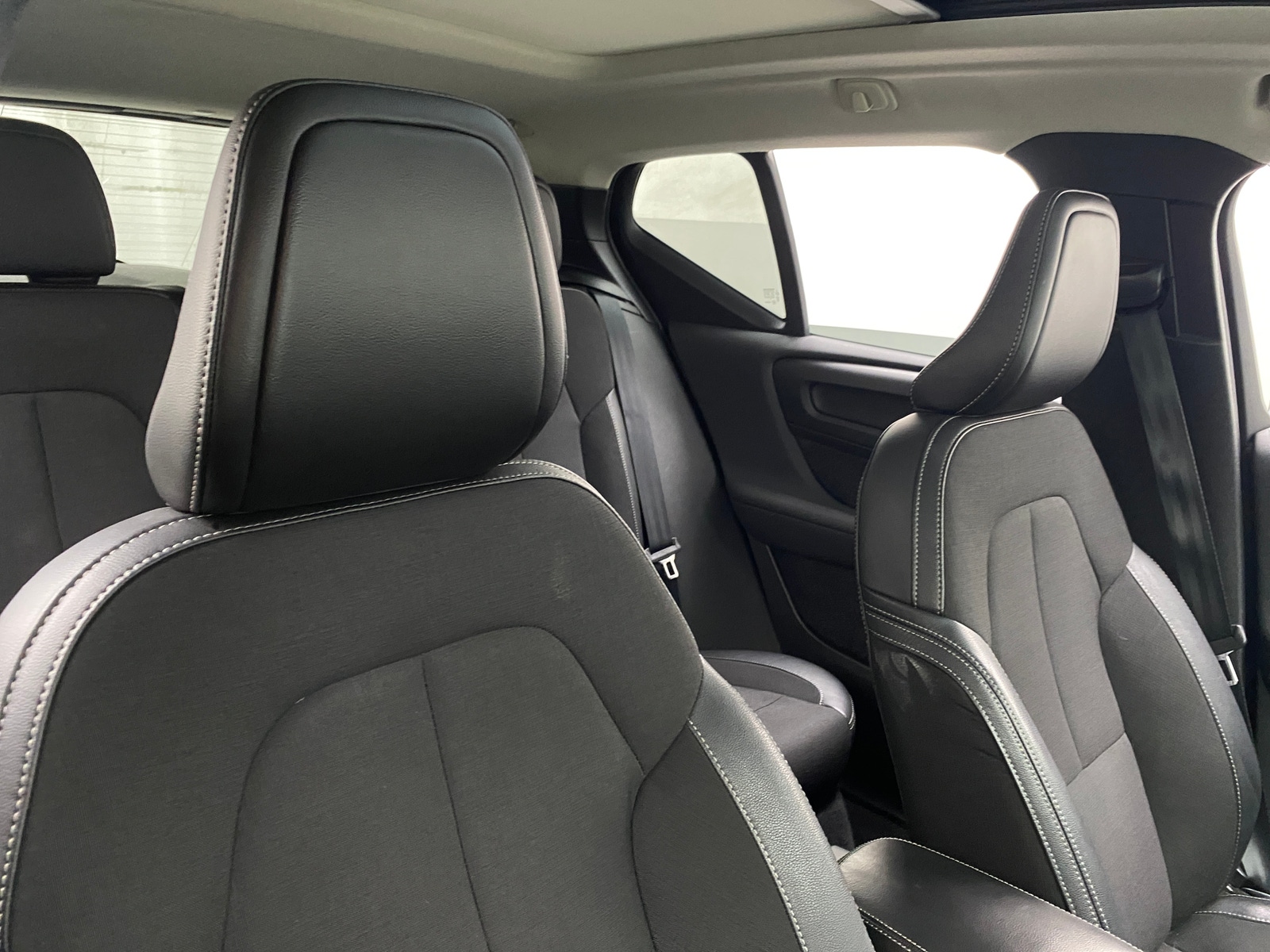 Thumbnail: 2020 Volvo XC40 - 2