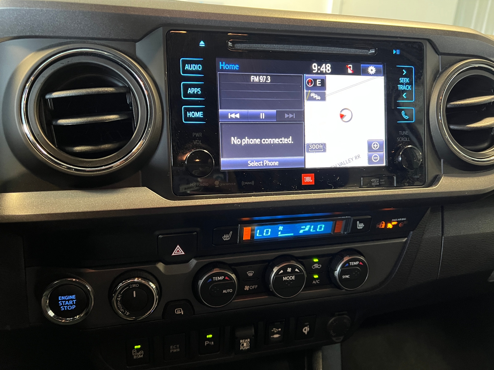 Thumbnail: 2019 Toyota Tacoma - 4