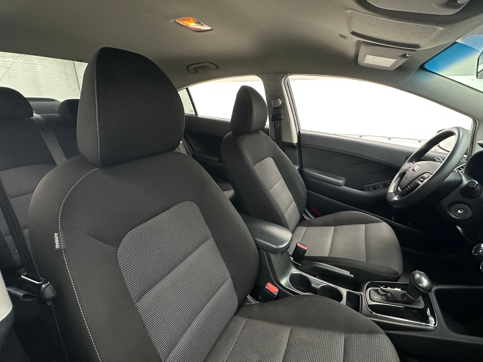 Thumbnail: 2017 Kia Forte - 2
