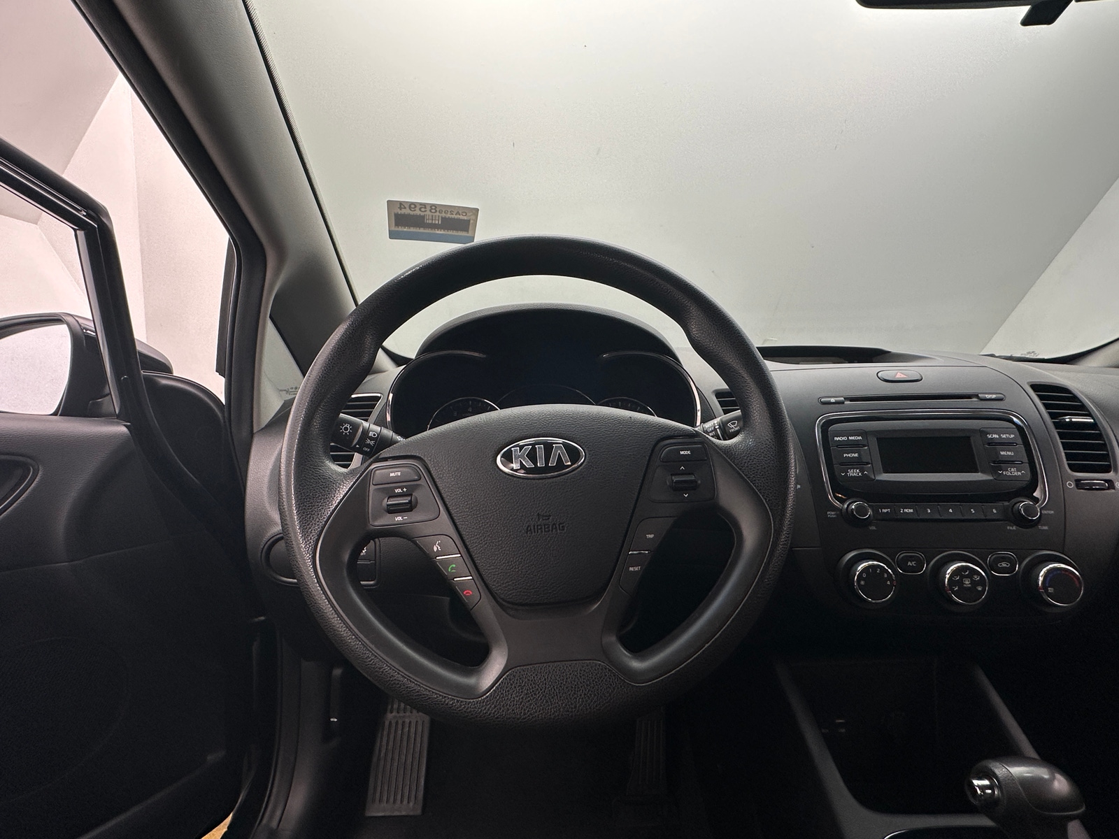 Thumbnail: 2017 Kia Forte - 5