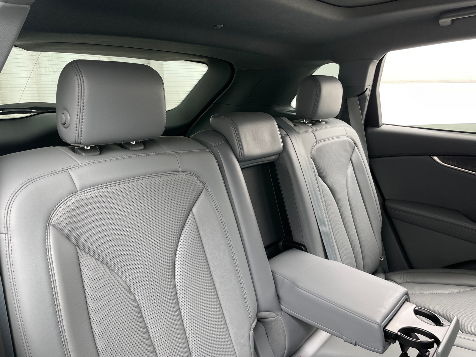 Thumbnail: 2019 Lincoln Nautilus - 6