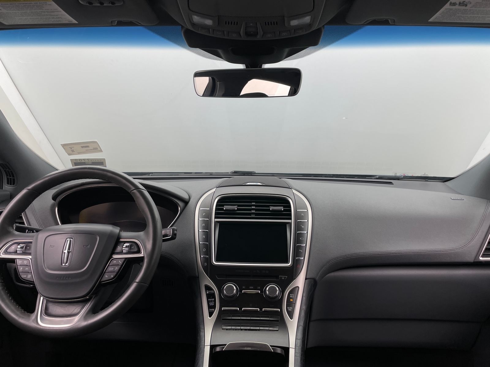 Thumbnail: 2019 Lincoln Nautilus - 3