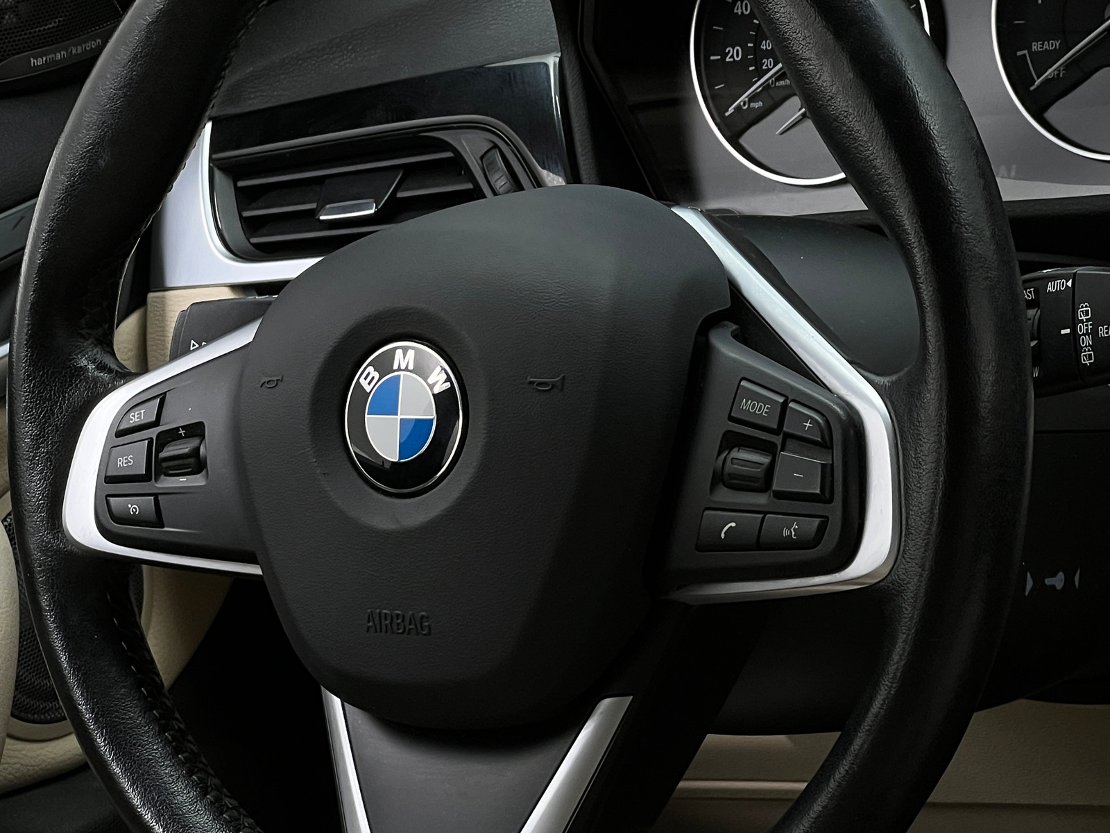 Thumbnail: 2016 BMW X1 - 4