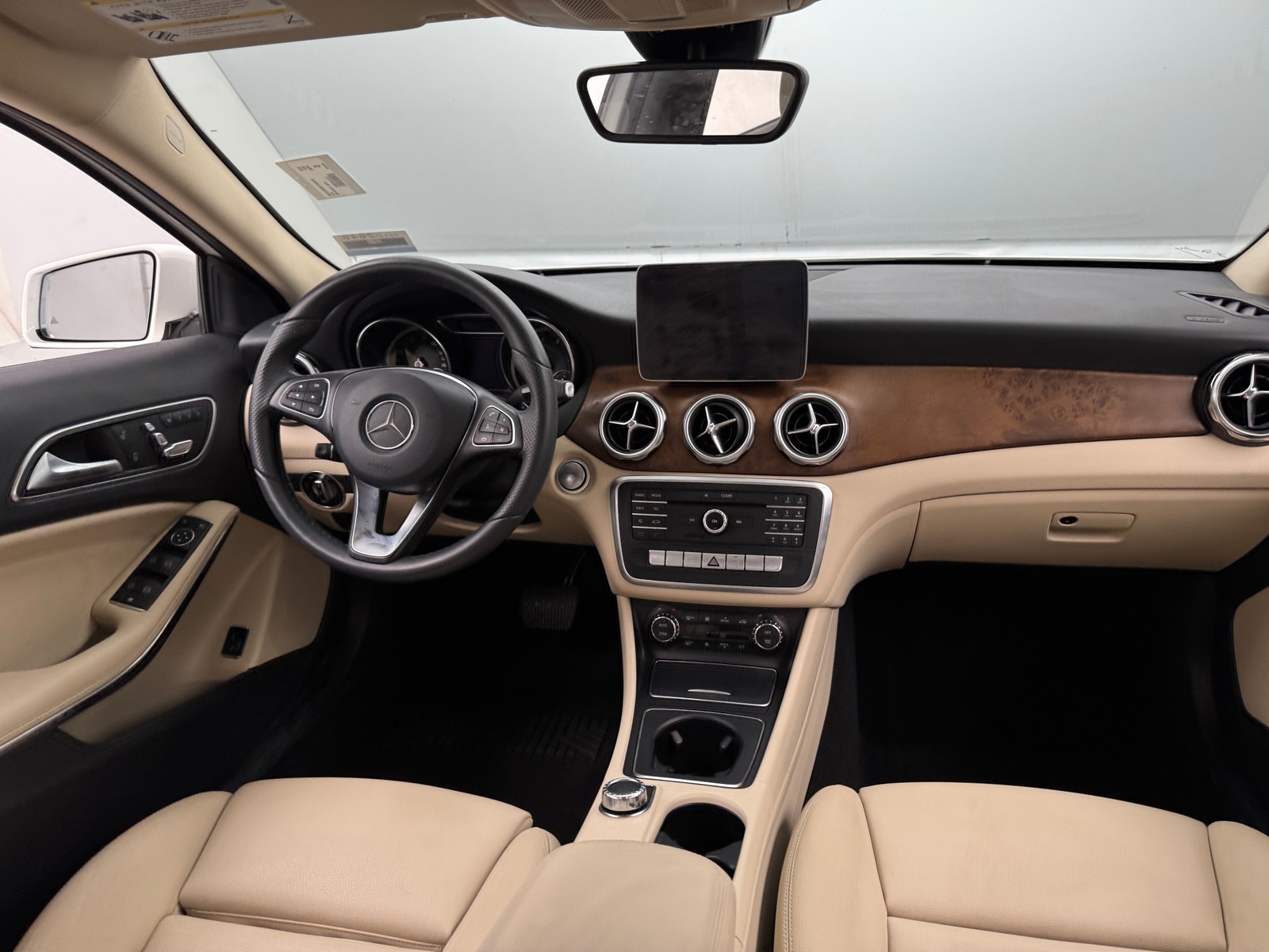 Thumbnail: 2018 Mercedes-Benz GLA - 2