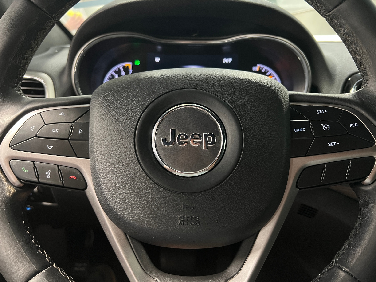 Thumbnail: 2019 Jeep Grand Cherokee - 5
