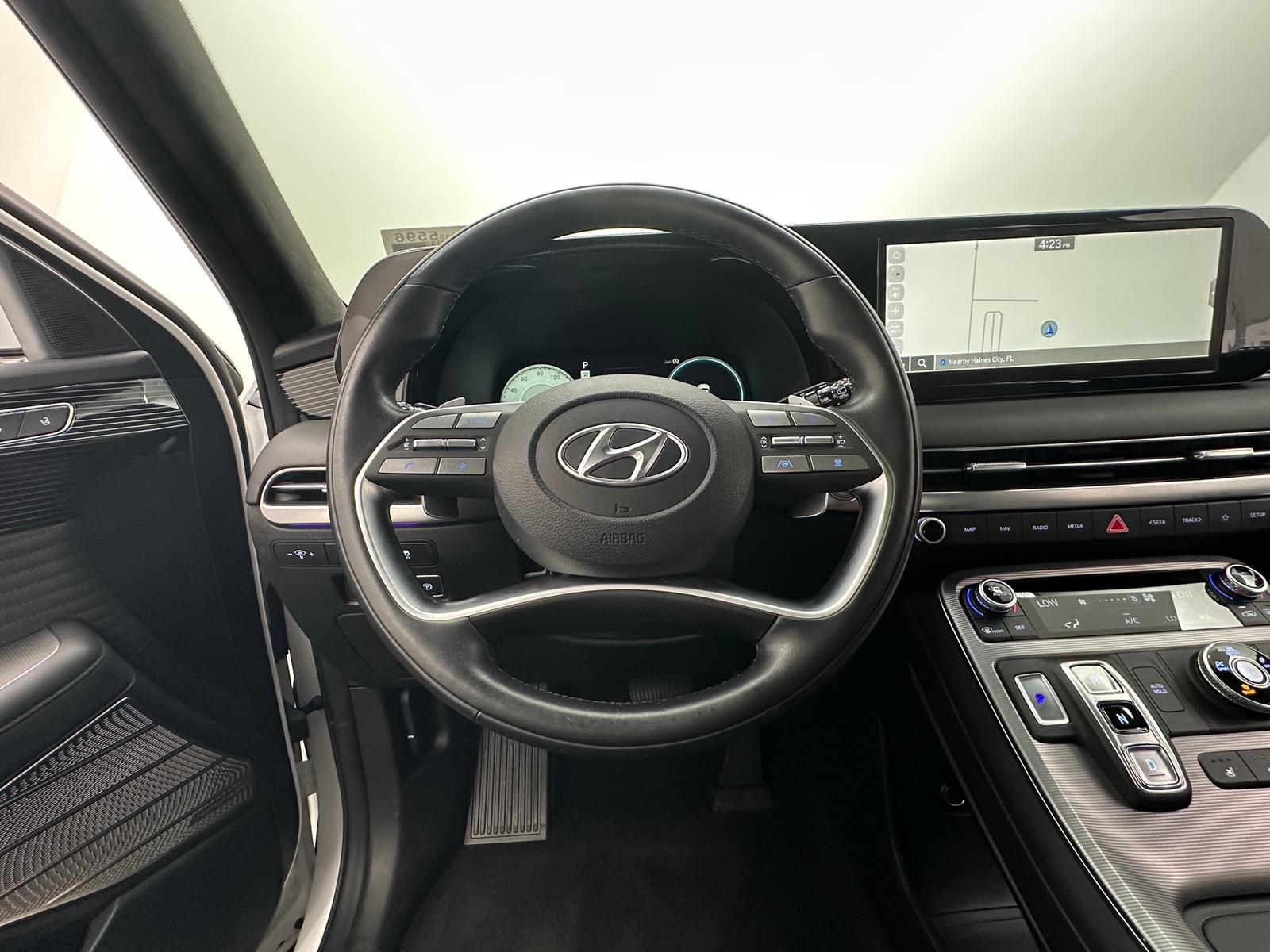 Thumbnail: 2023 Hyundai Palisade - 4