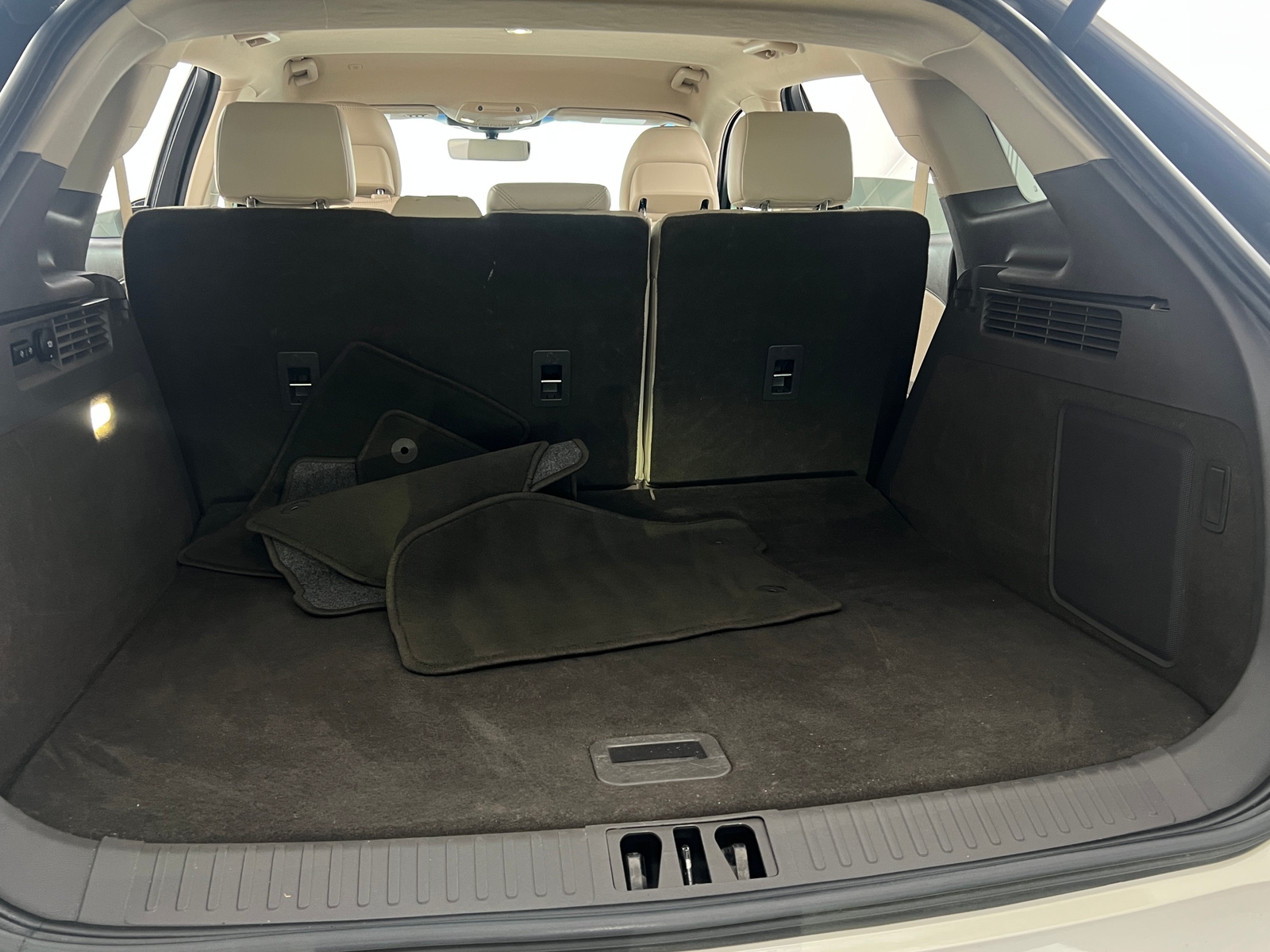 Thumbnail: 2019 Lincoln Nautilus - 6