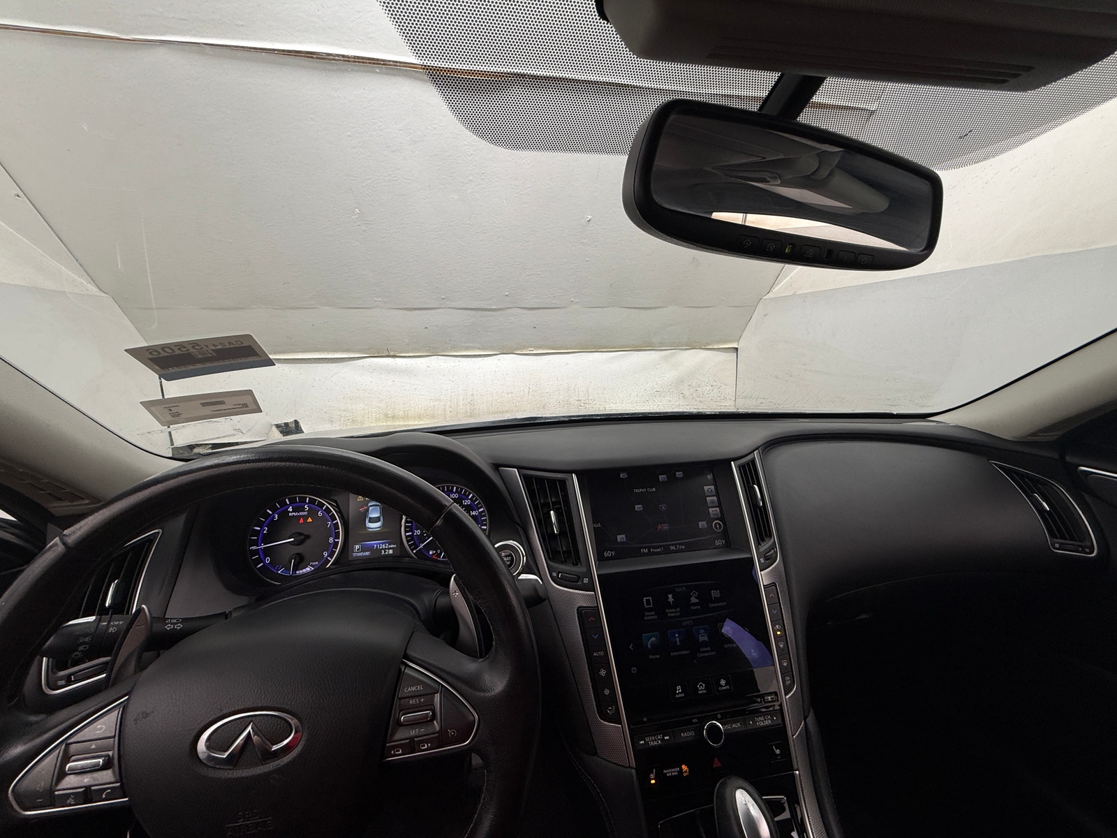 Thumbnail: 2015 INFINITI Q50 - 2