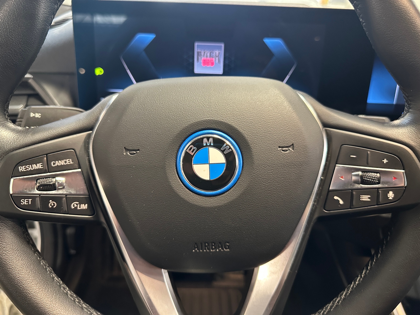 Thumbnail: 2023 BMW i4 - 3