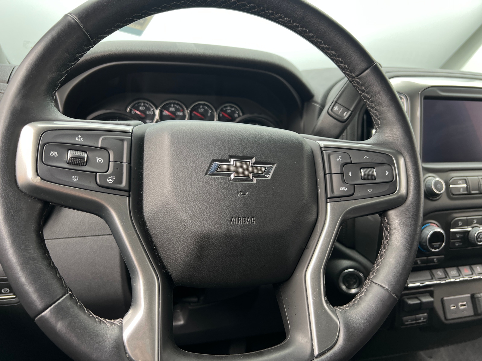 Thumbnail: 2021 Chevrolet Silverado 1500 - 5