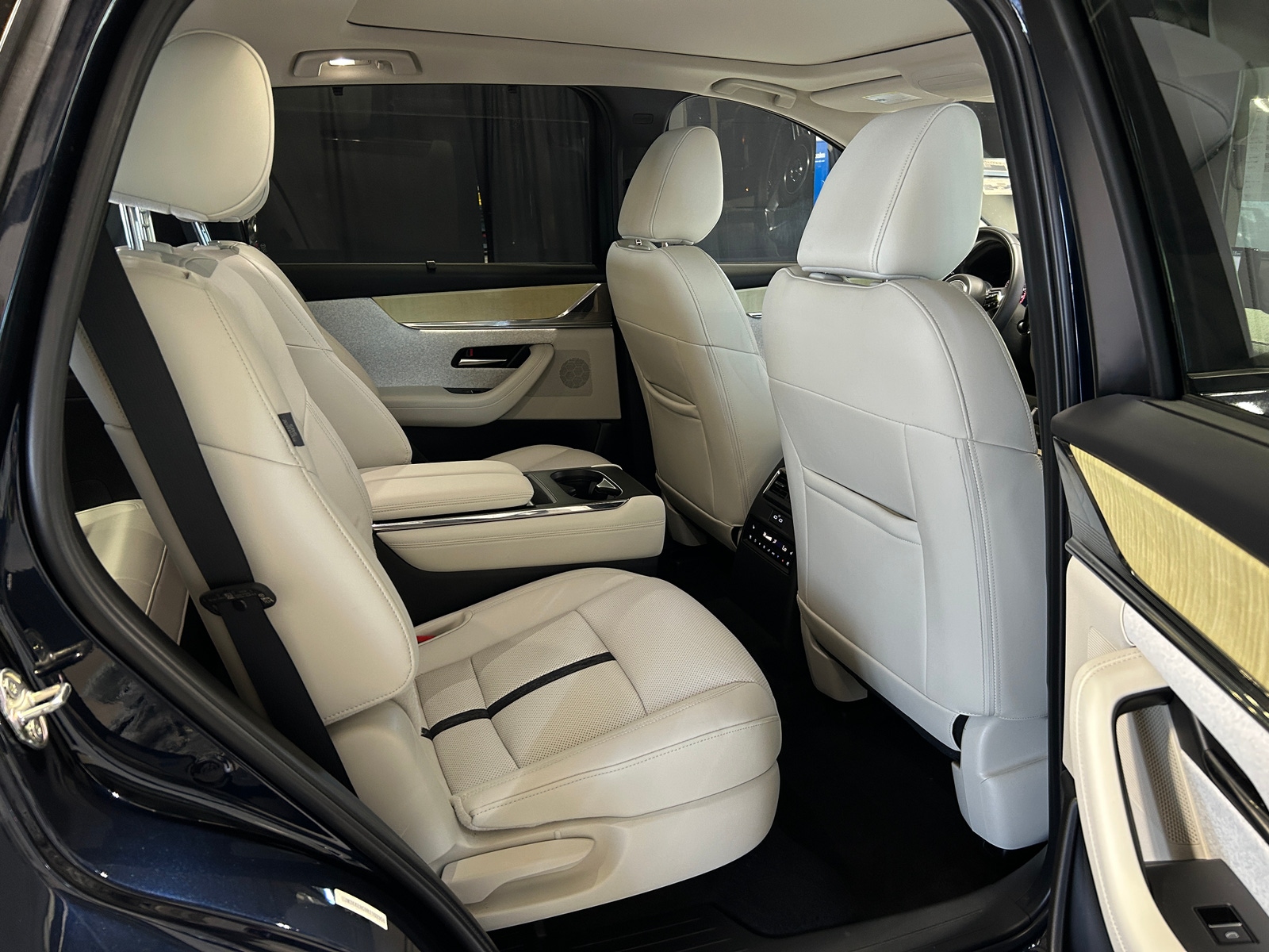 Thumbnail: 2024 Mazda CX-90 - 6