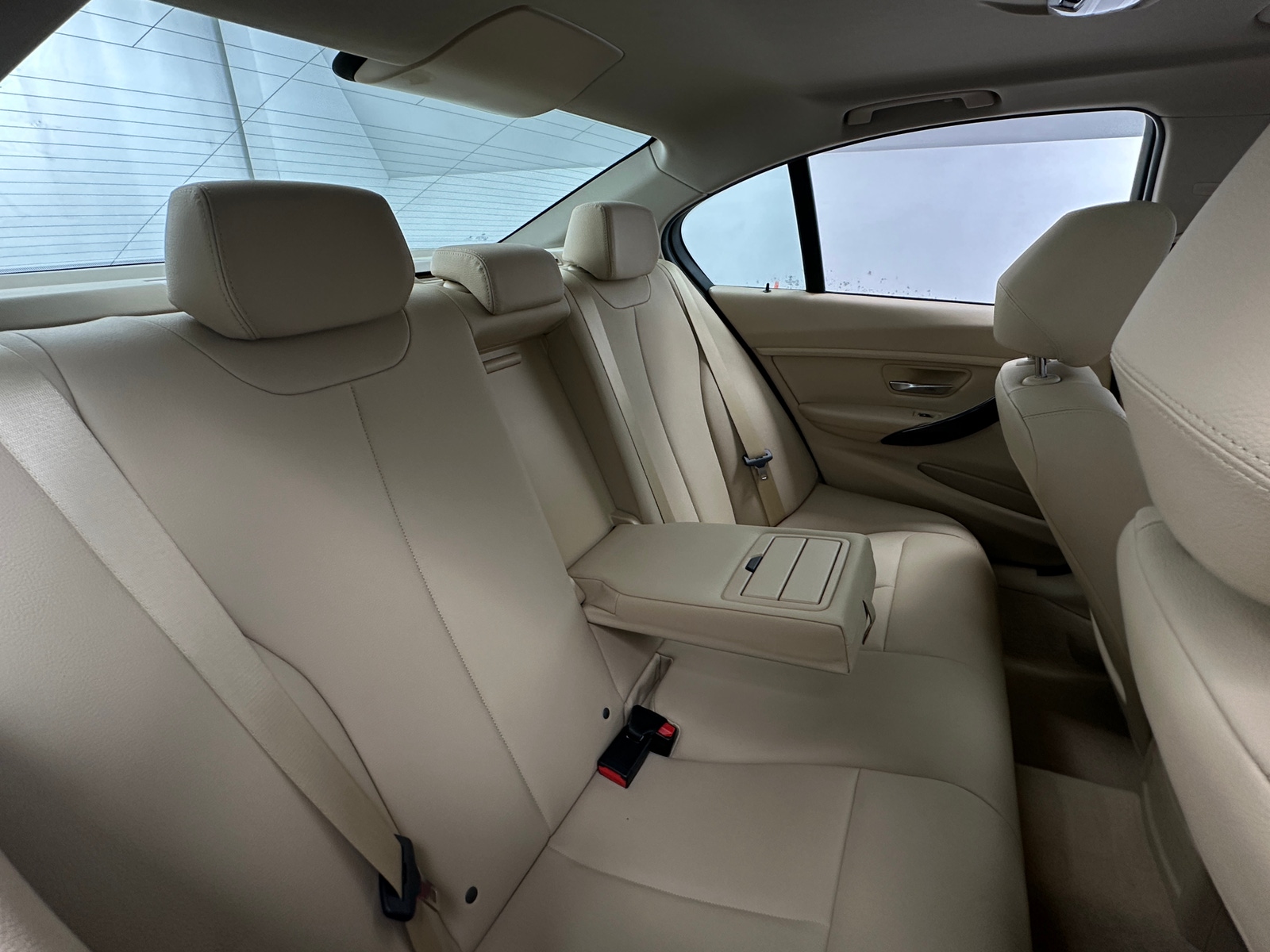 Thumbnail: 2016 BMW 3 Series - 6