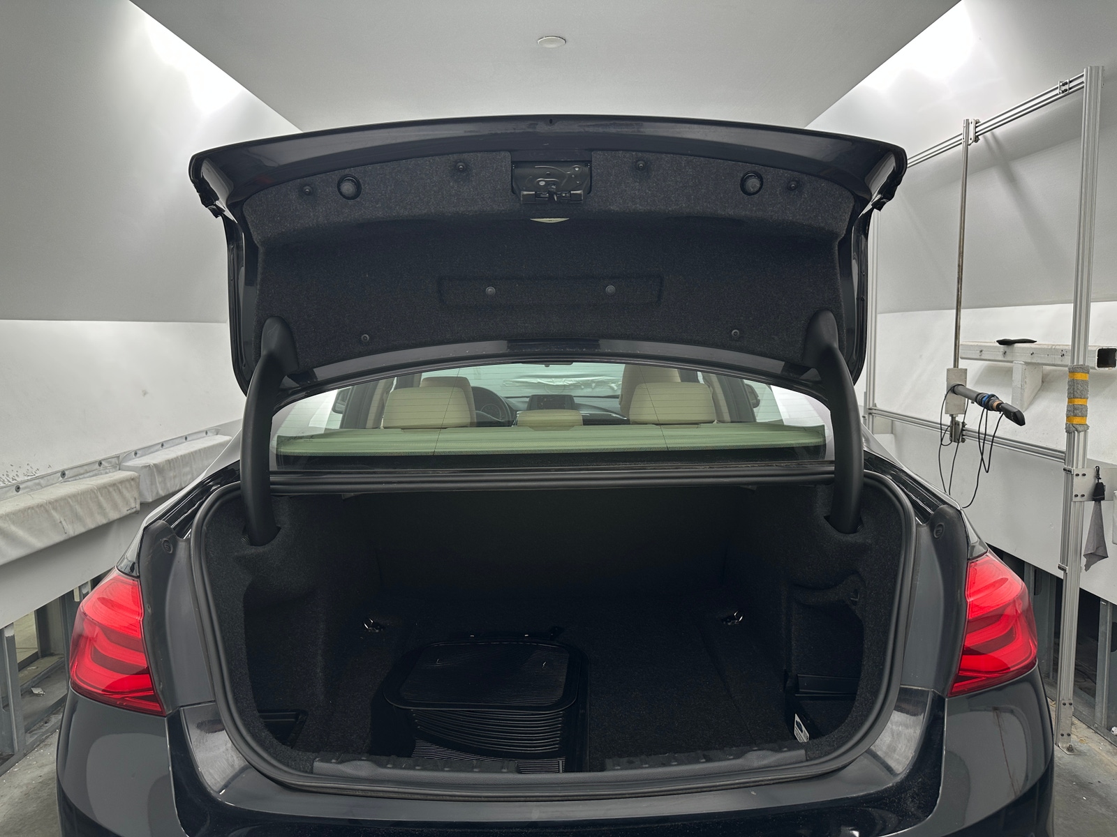 Thumbnail: 2016 BMW 3 Series - 7