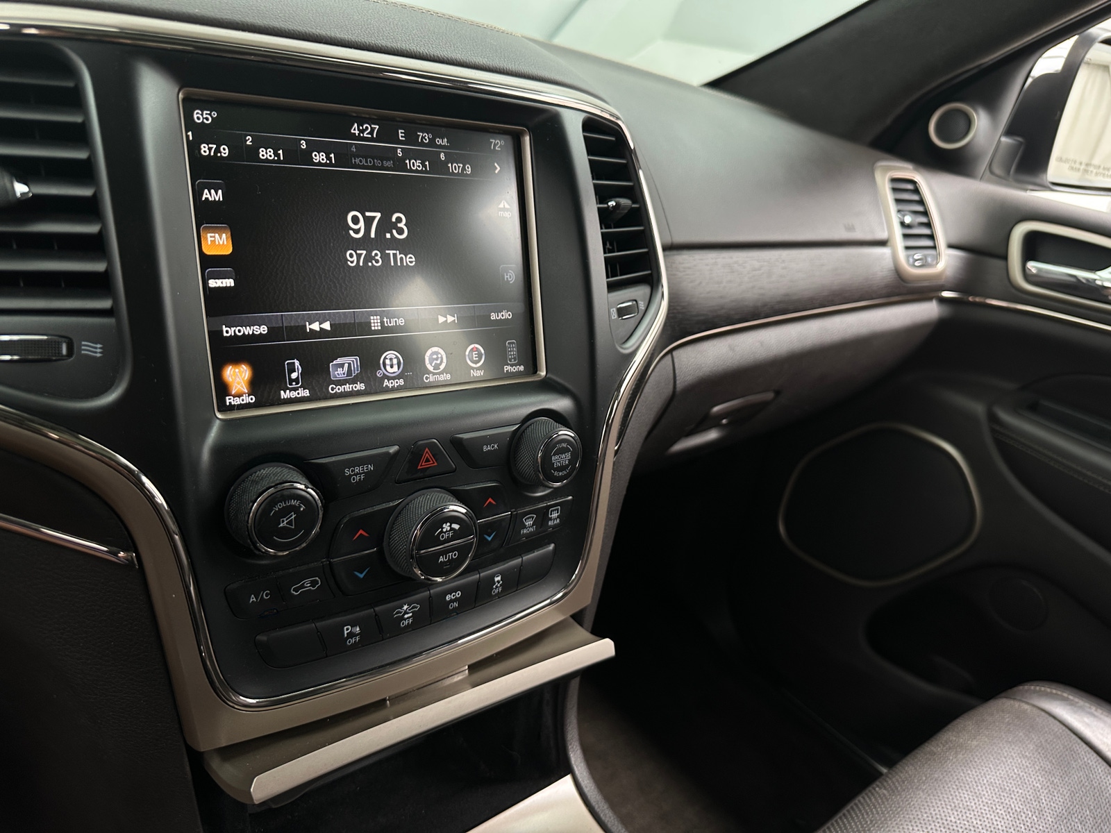 Thumbnail: 2014 Jeep Grand Cherokee - 3