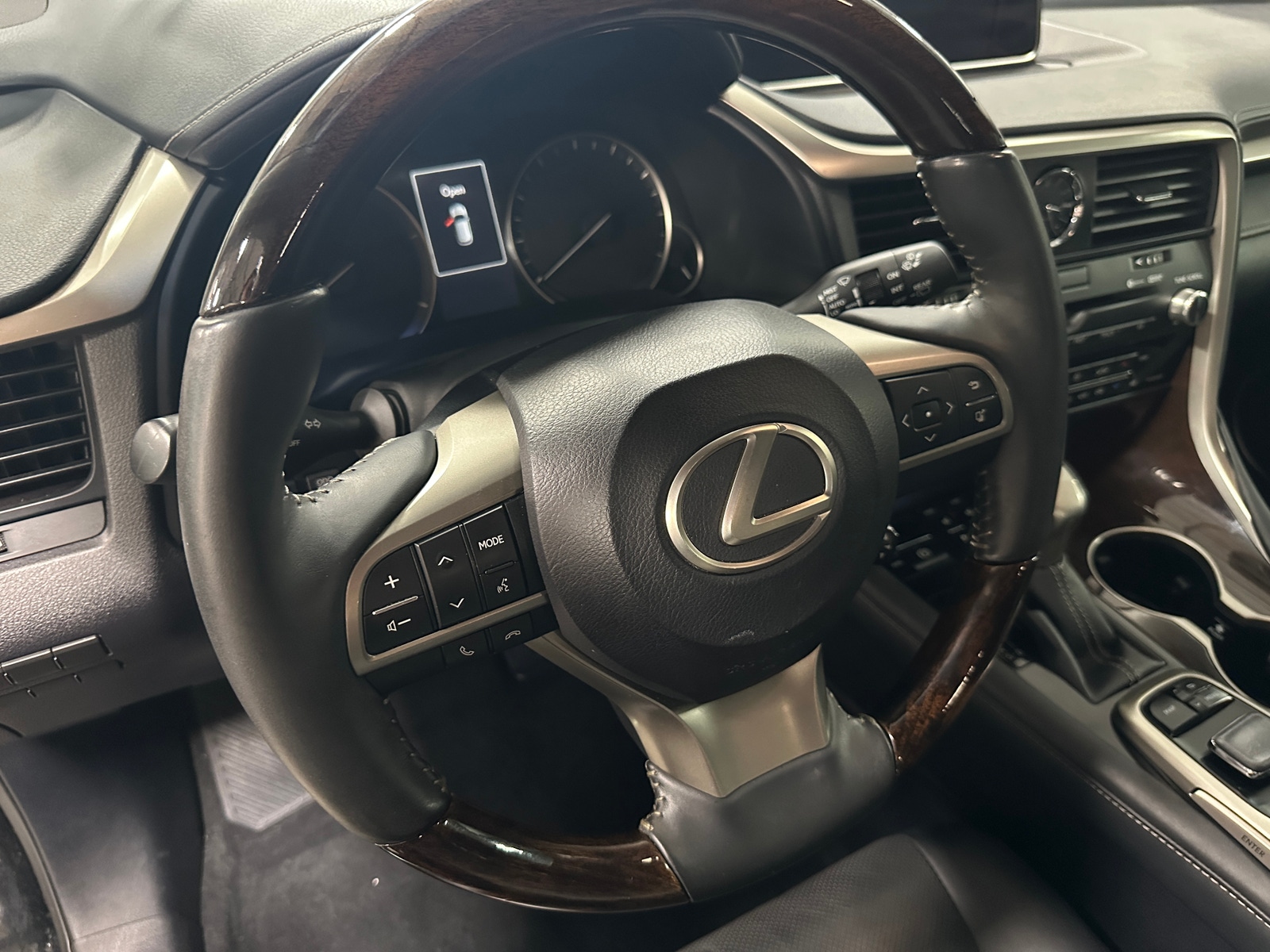 Thumbnail: 2016 Lexus RX - 4