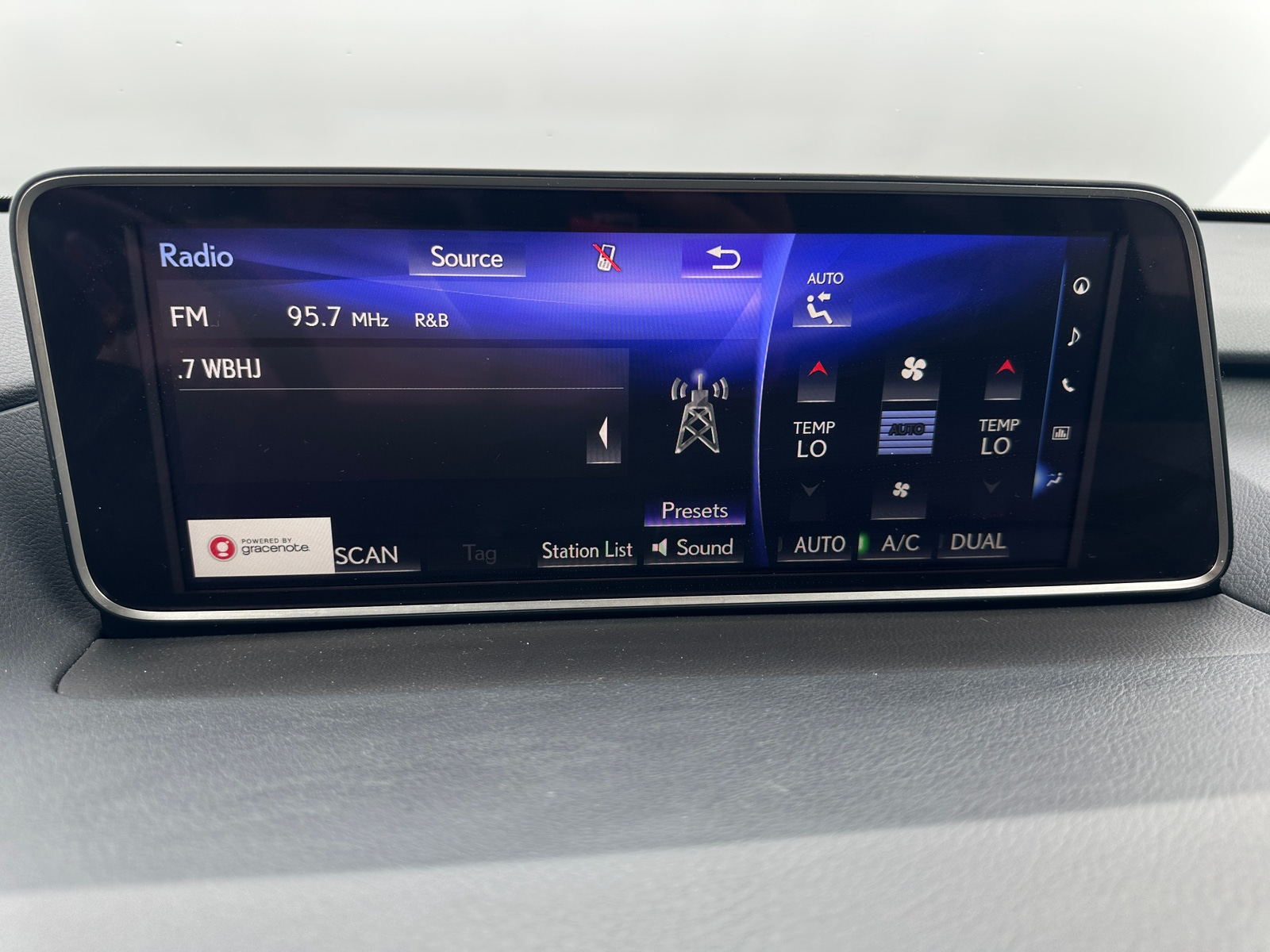 Thumbnail: 2016 Lexus RX - 3