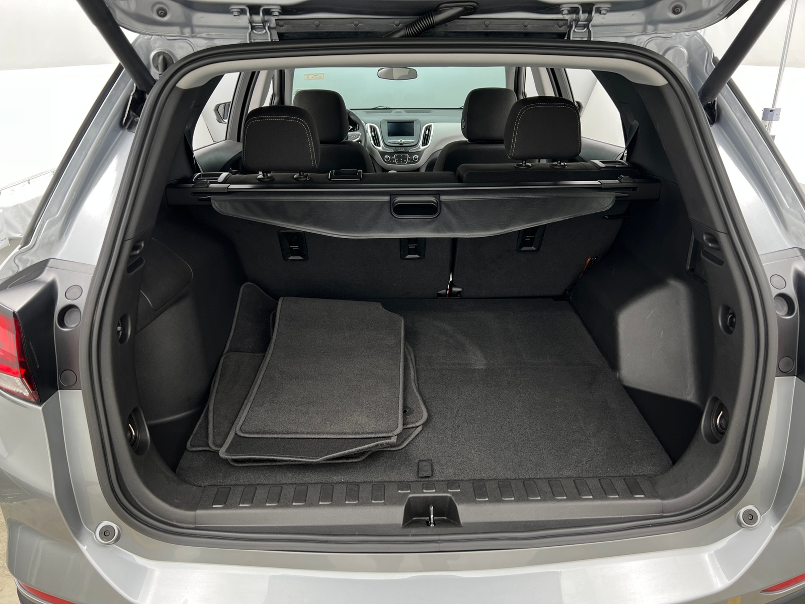Thumbnail: 2023 Chevrolet Equinox - 7