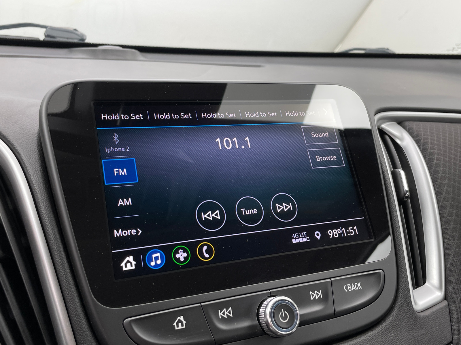 Thumbnail: 2020 Chevrolet Malibu - 4
