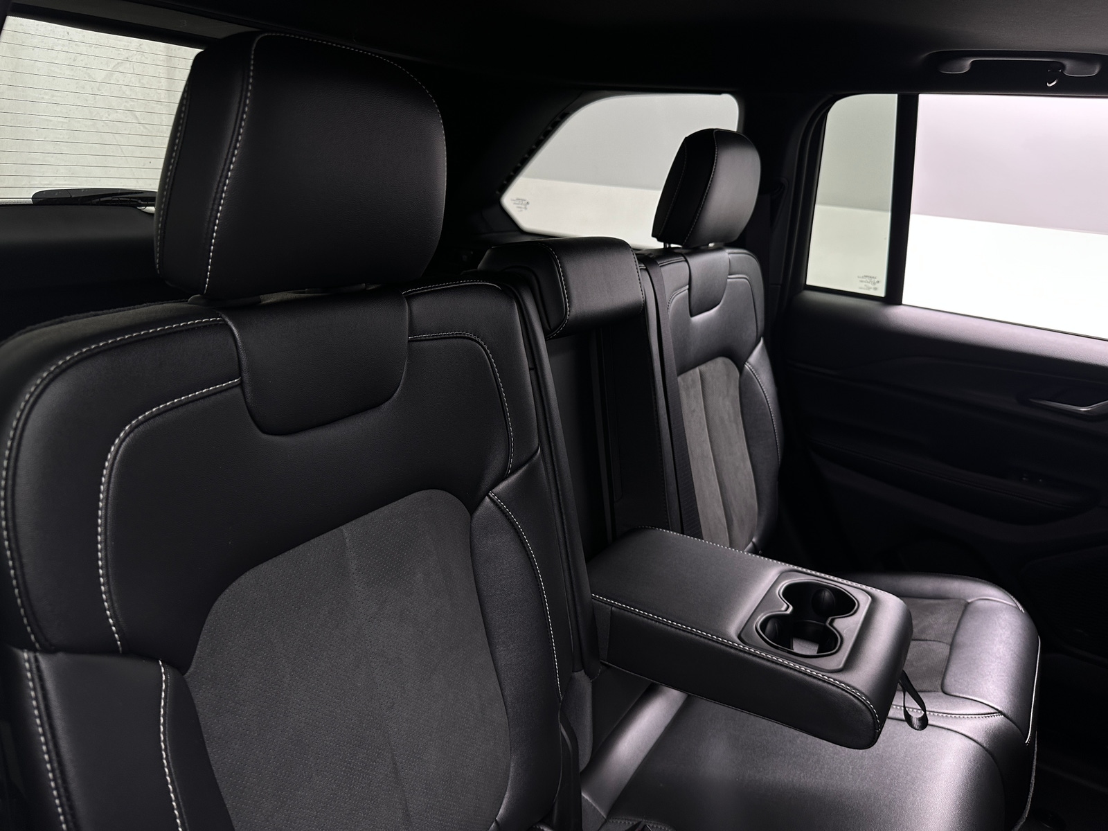 Thumbnail: 2024 Jeep Grand Cherokee - 5
