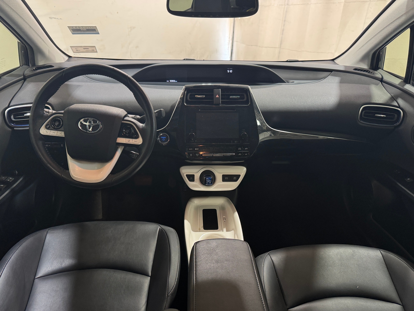 Thumbnail: 2016 Toyota Prius - 3