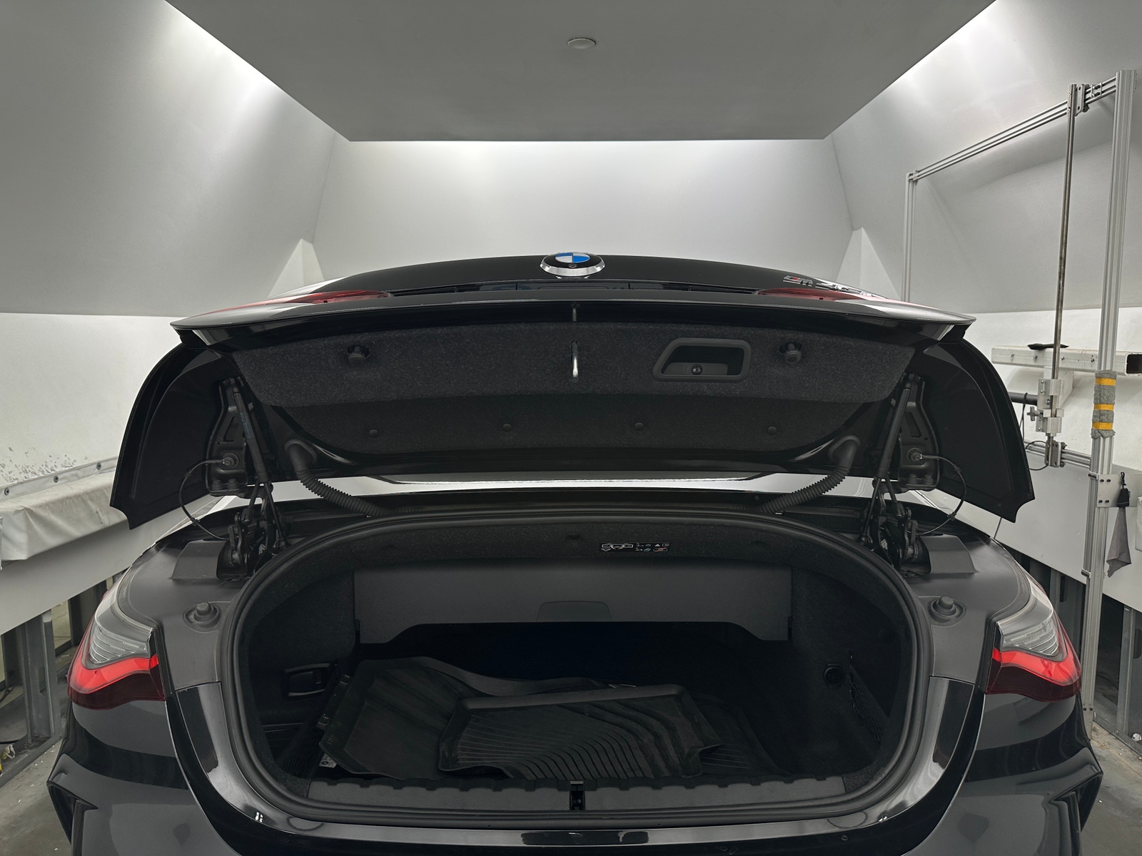 Thumbnail: 2023 BMW 4 Series - 6