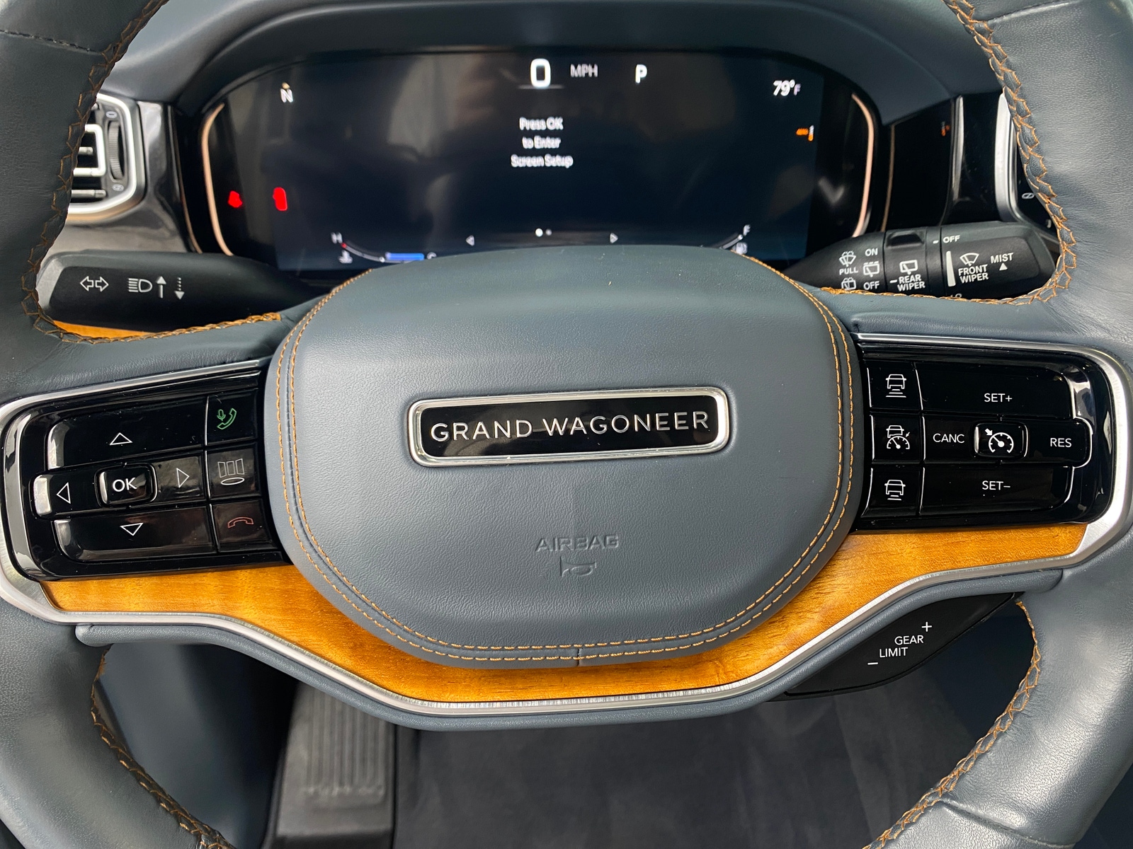 Thumbnail: 2022 Jeep Grand Wagoneer - 5