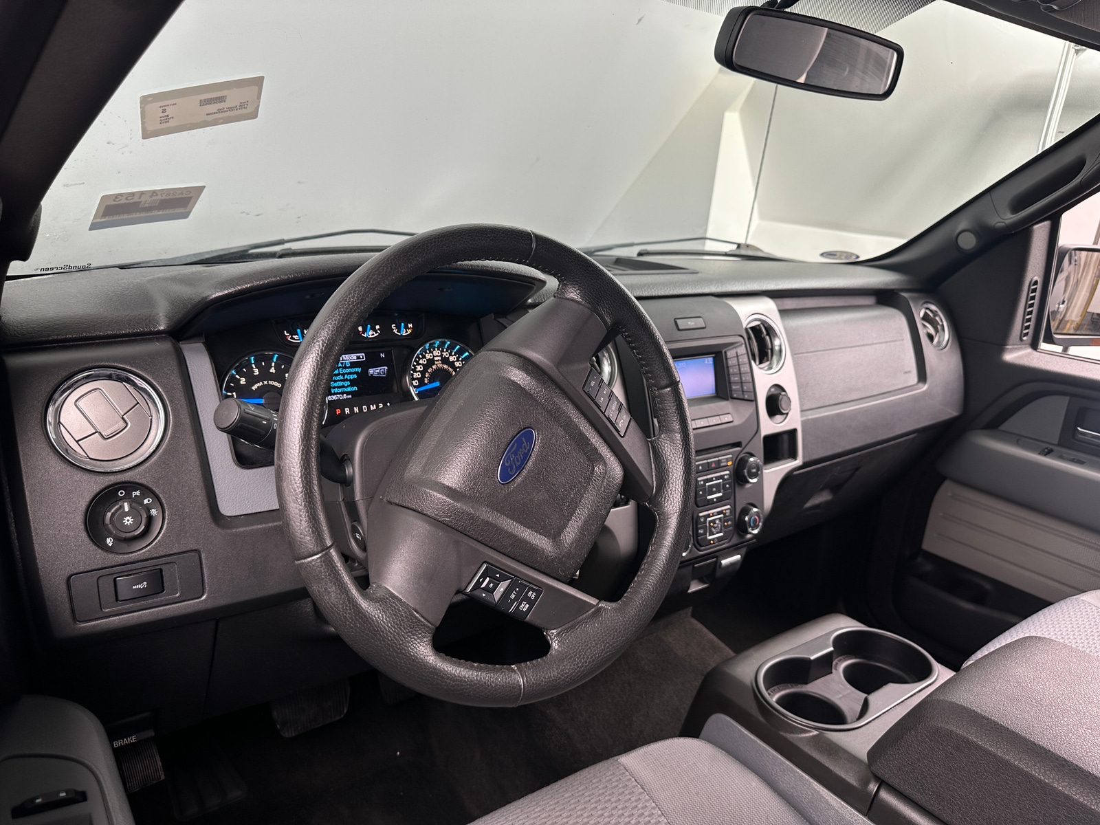 Thumbnail: 2013 Ford Econoline - 3