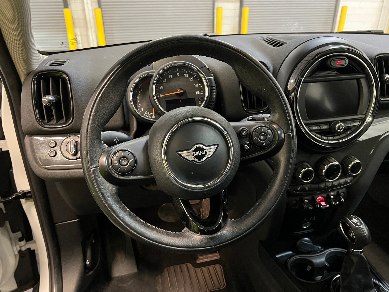 Thumbnail: 2017 MINI Cooper Countryman - 4