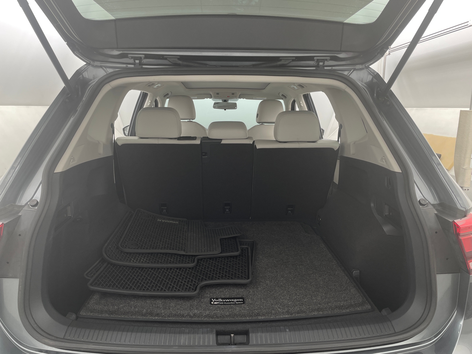 Thumbnail: 2020 Volkswagen Tiguan - 6