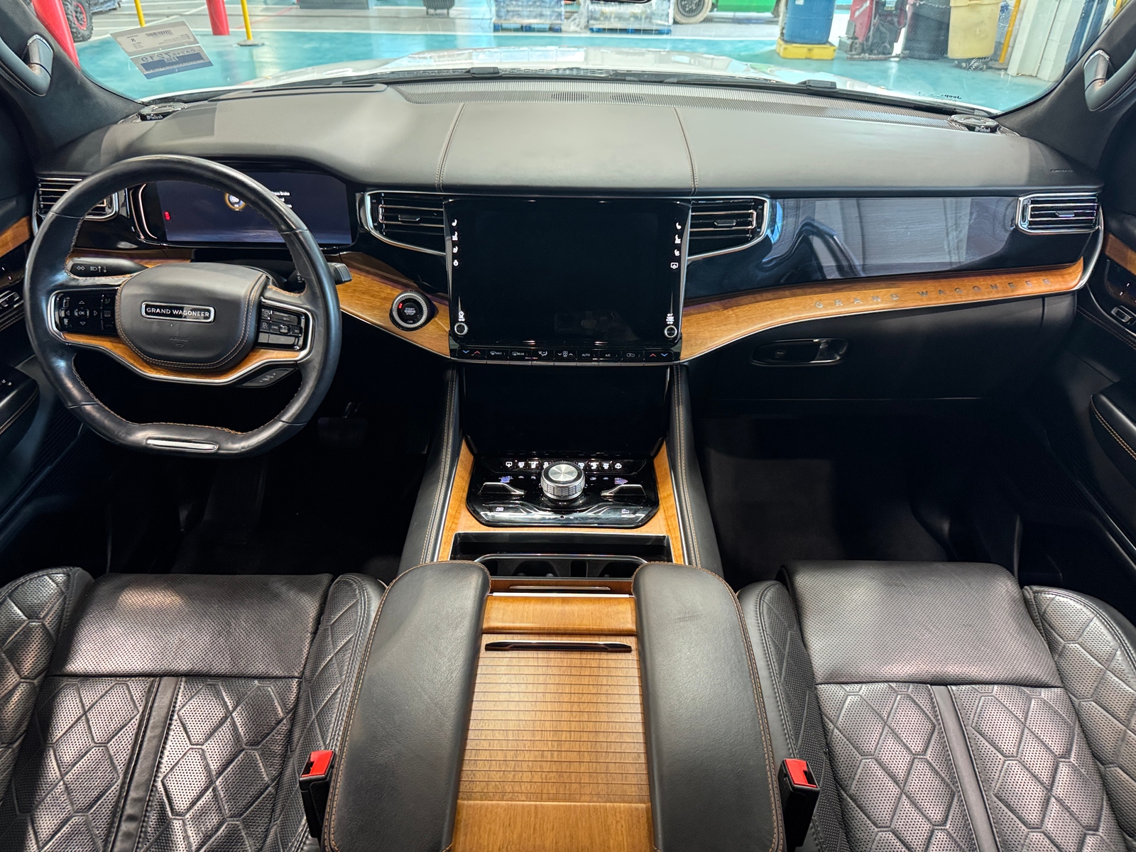Thumbnail: 2022 Jeep Grand Wagoneer - 2